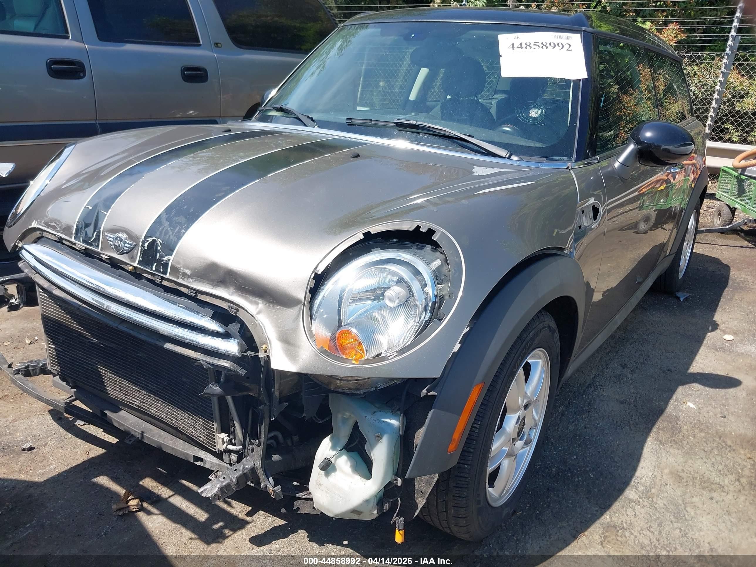 2013 Mini Clubman Cooper Tan vin: WMWZF3C58DT571283