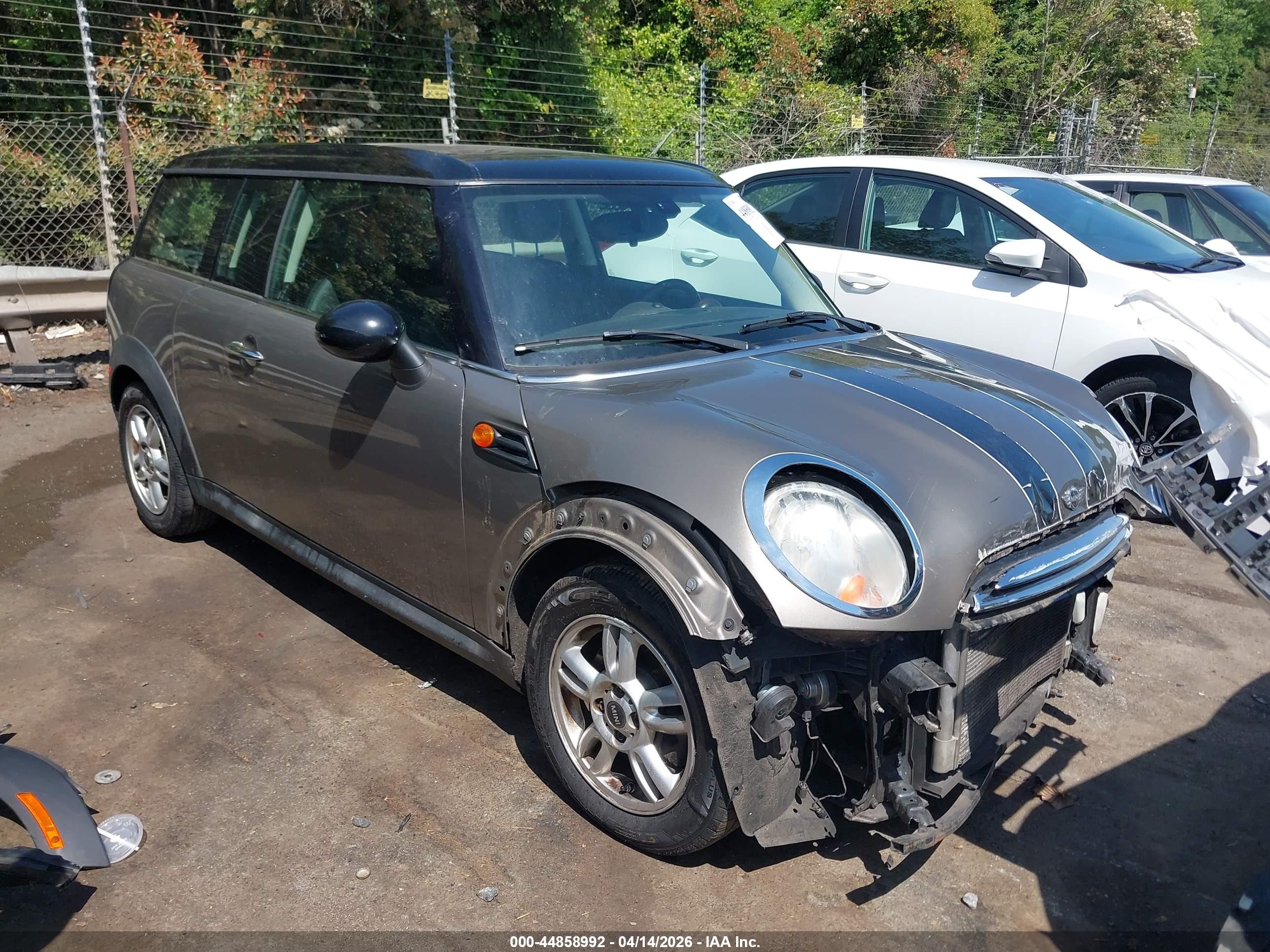 2013 Mini Clubman Cooper Tan vin: WMWZF3C58DT571283
