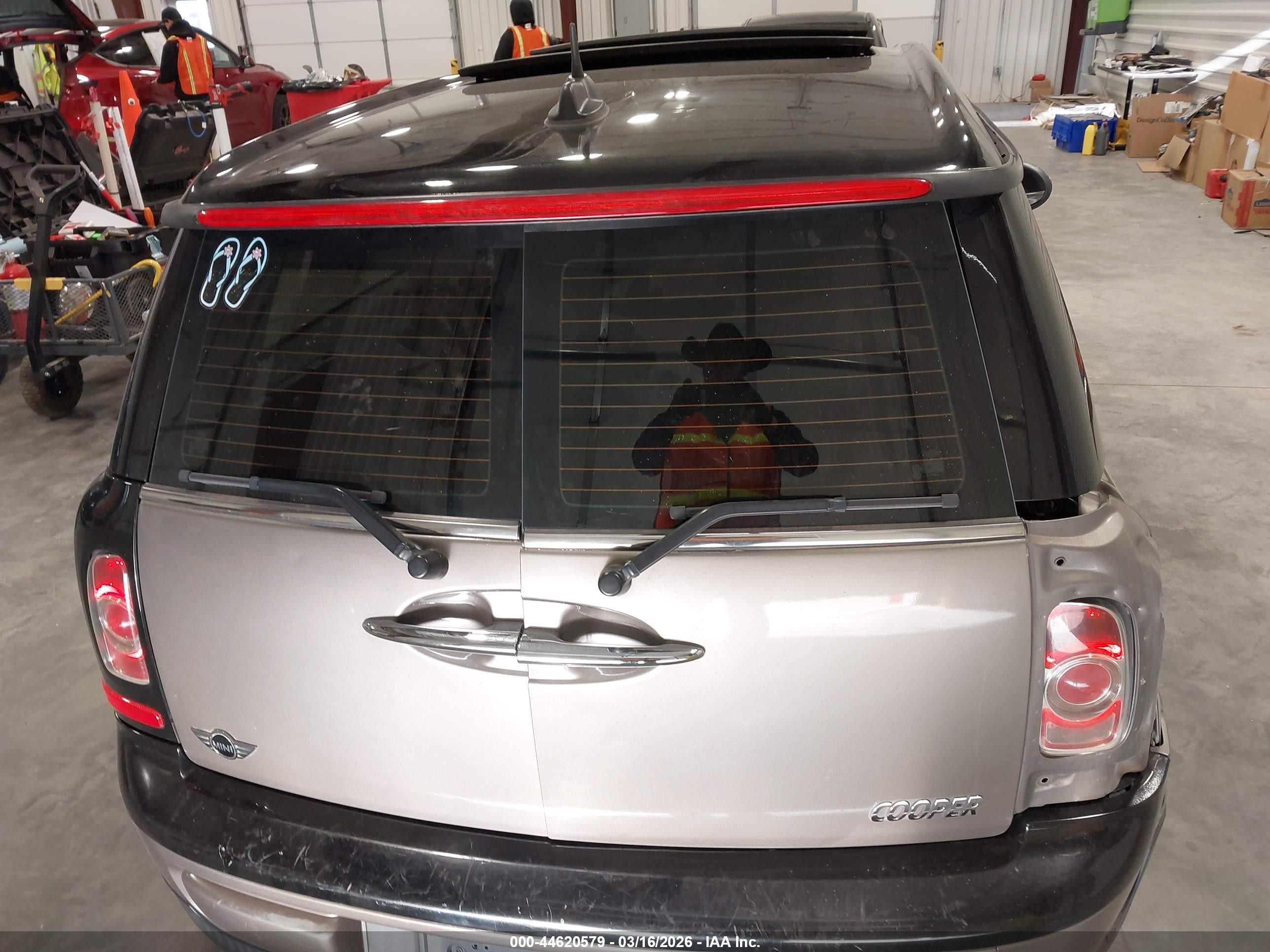 2014 Mini Clubman Cooper Gray vin: WMWZF3C59ET492531