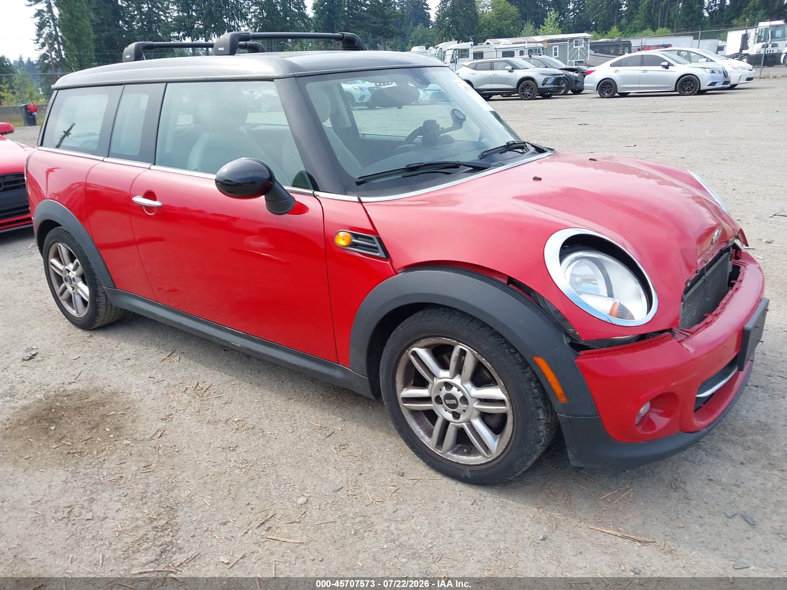 2013 Mini Clubman Cooper Red vin: WMWZF3C5XDT490494