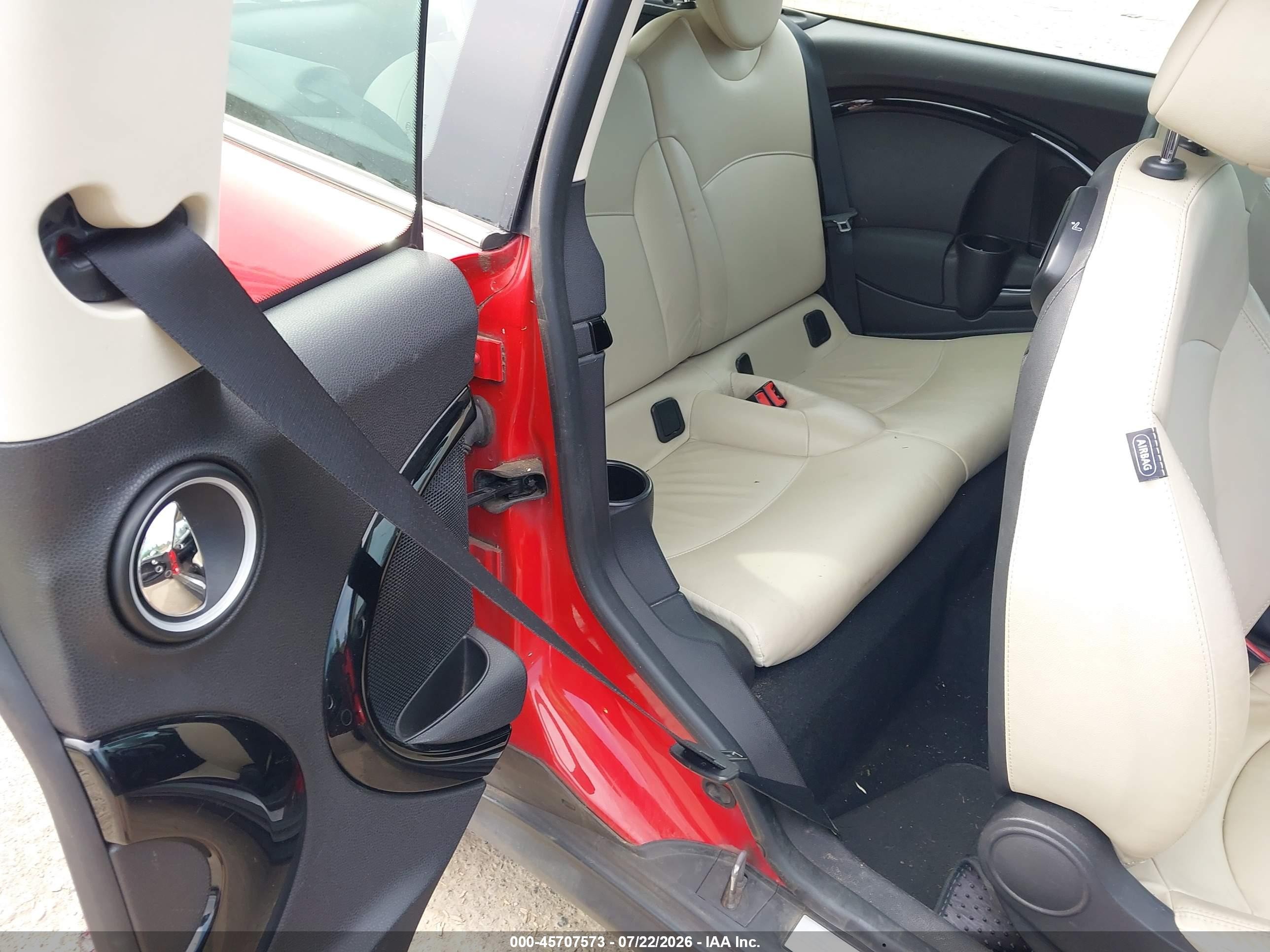 2013 Mini Clubman Cooper Red vin: WMWZF3C5XDT490494