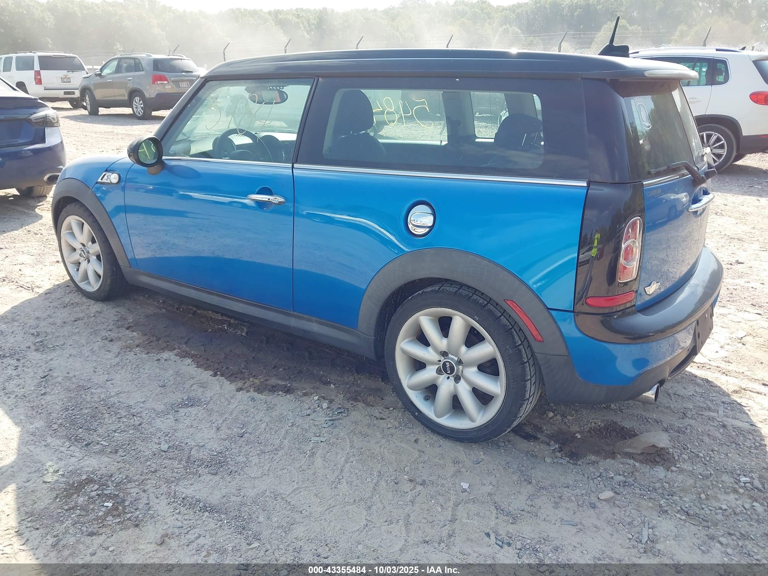 2011 Mini Cooper S Clubman   Blue vin: WMWZG3C50BTY36174