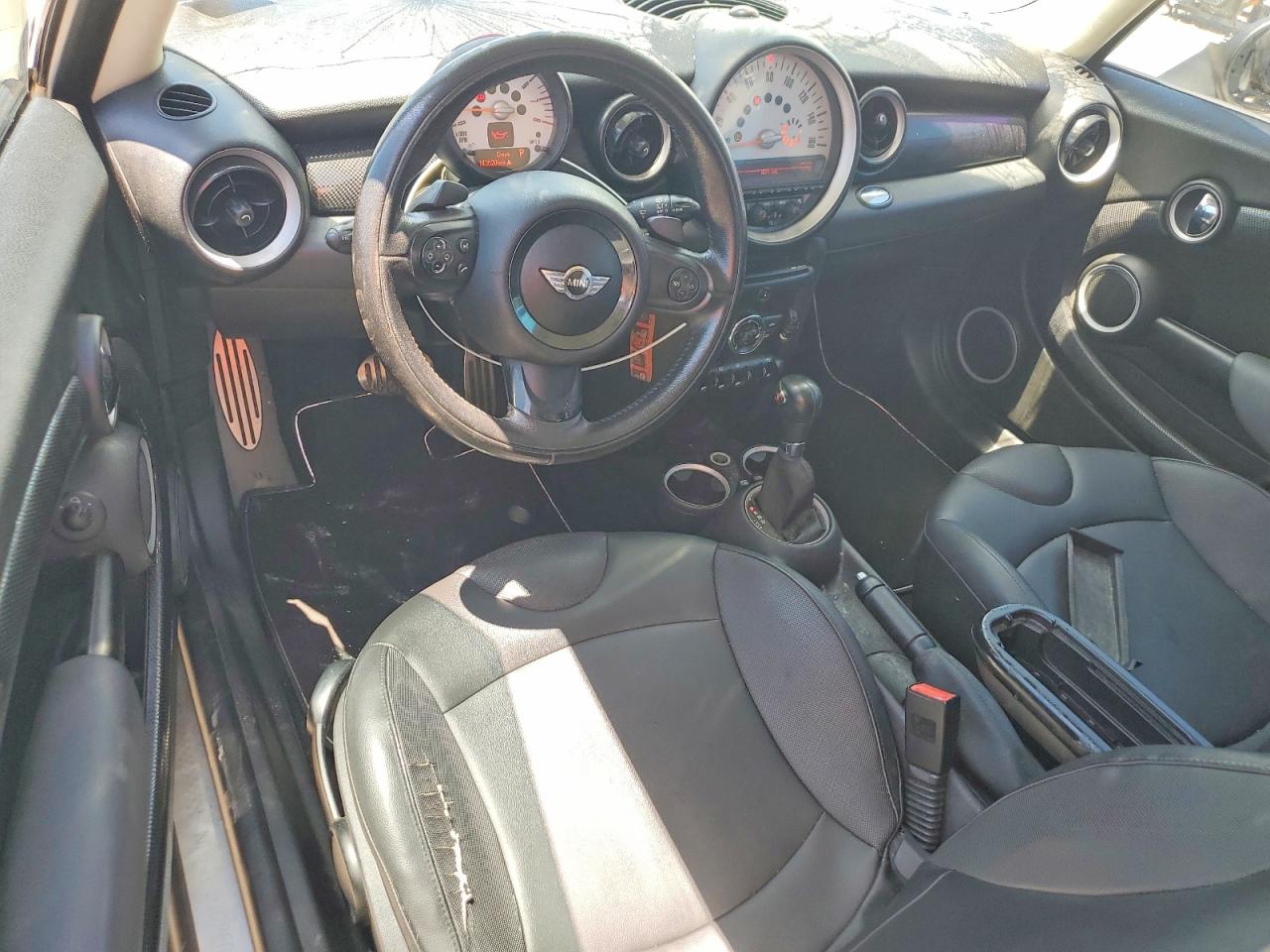 2012 Mini Cooper S Clubman Кремовый vin: WMWZG3C51CTY37500