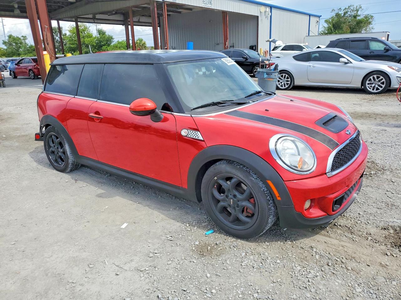 2012 Mini Cooper S Clubman Red vin: WMWZG3C51CTY38050