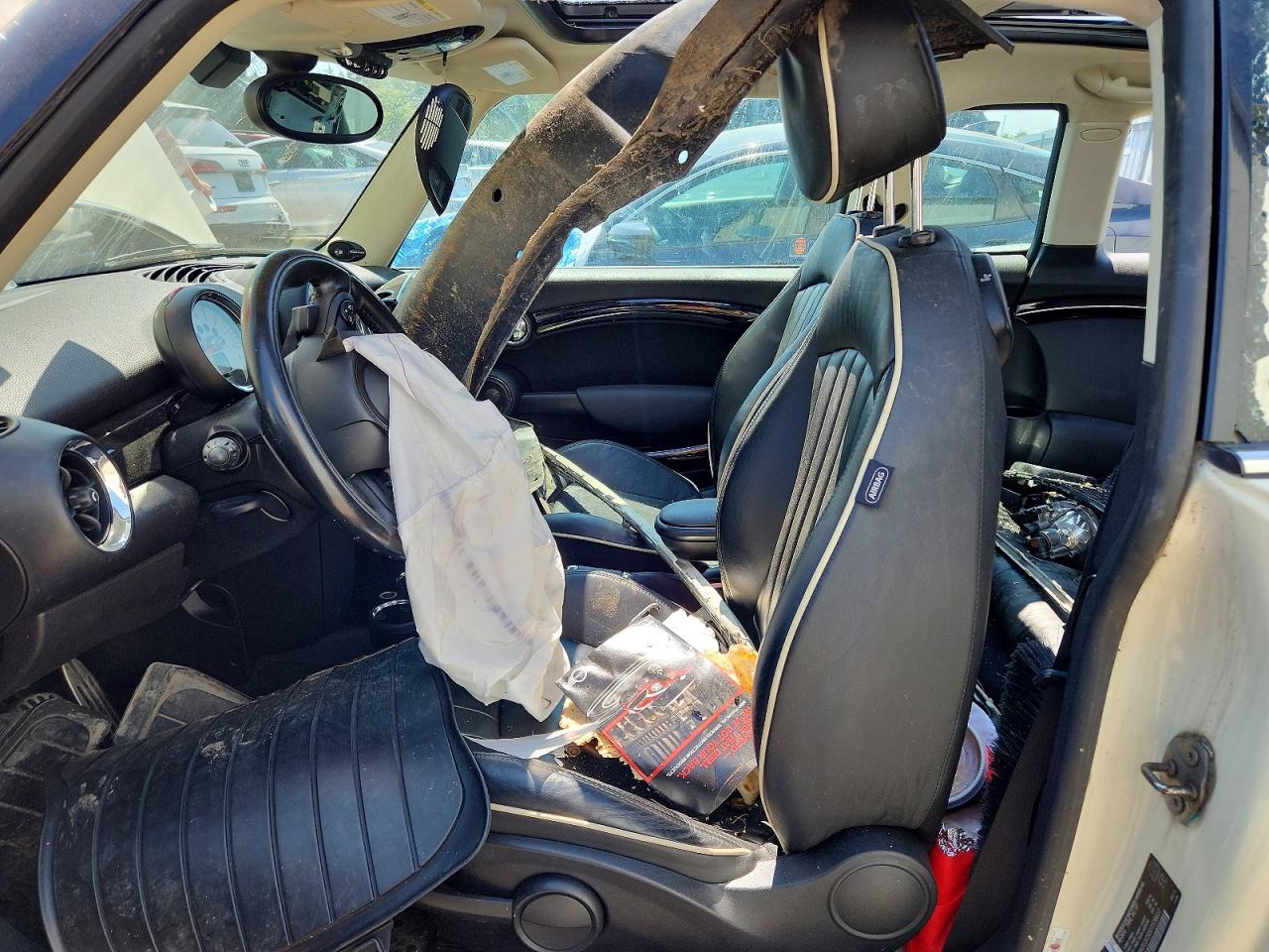 2013 Mini Cooper S Clubman White vin: WMWZG3C52DT576637