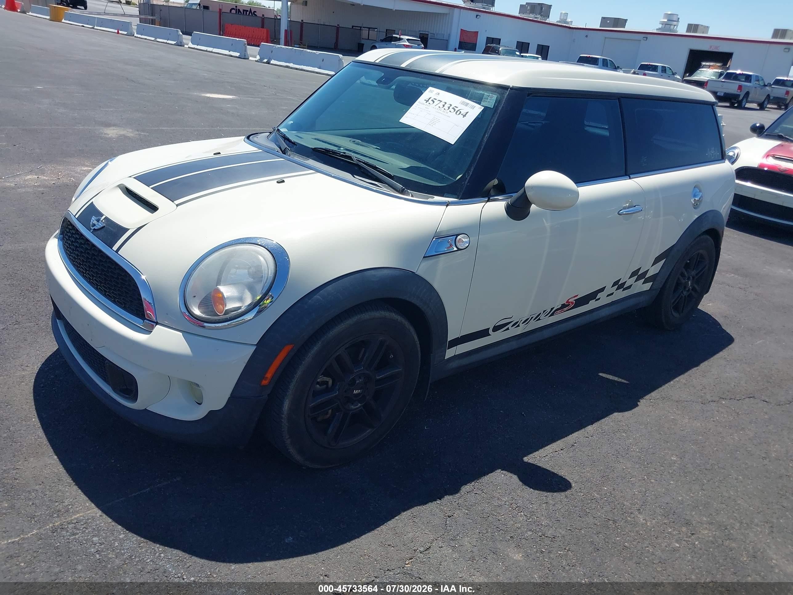 2012 Mini Cooper S Clubman   White vin: WMWZG3C55CTY37578