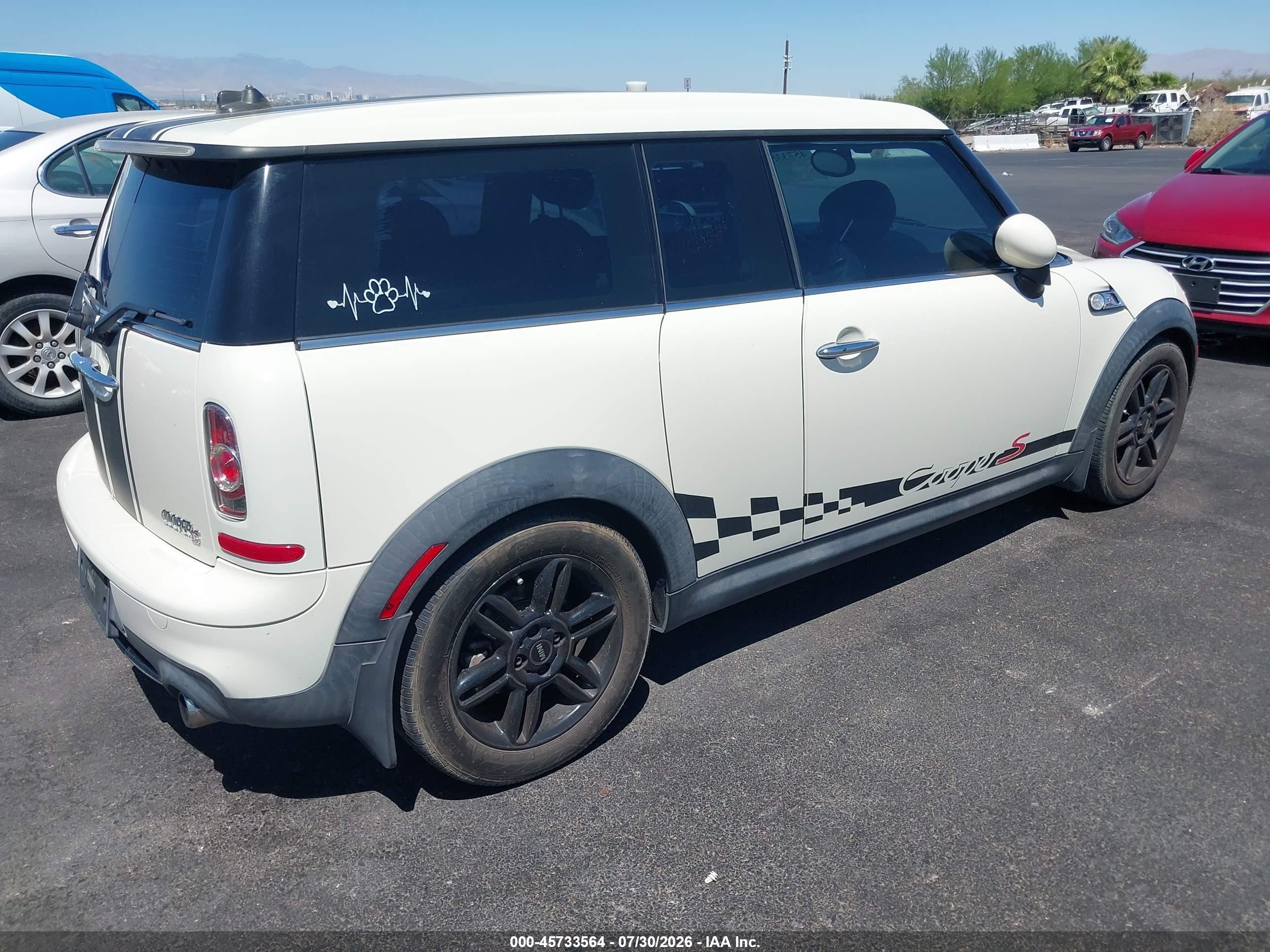 2012 Mini Cooper S Clubman   White vin: WMWZG3C55CTY37578