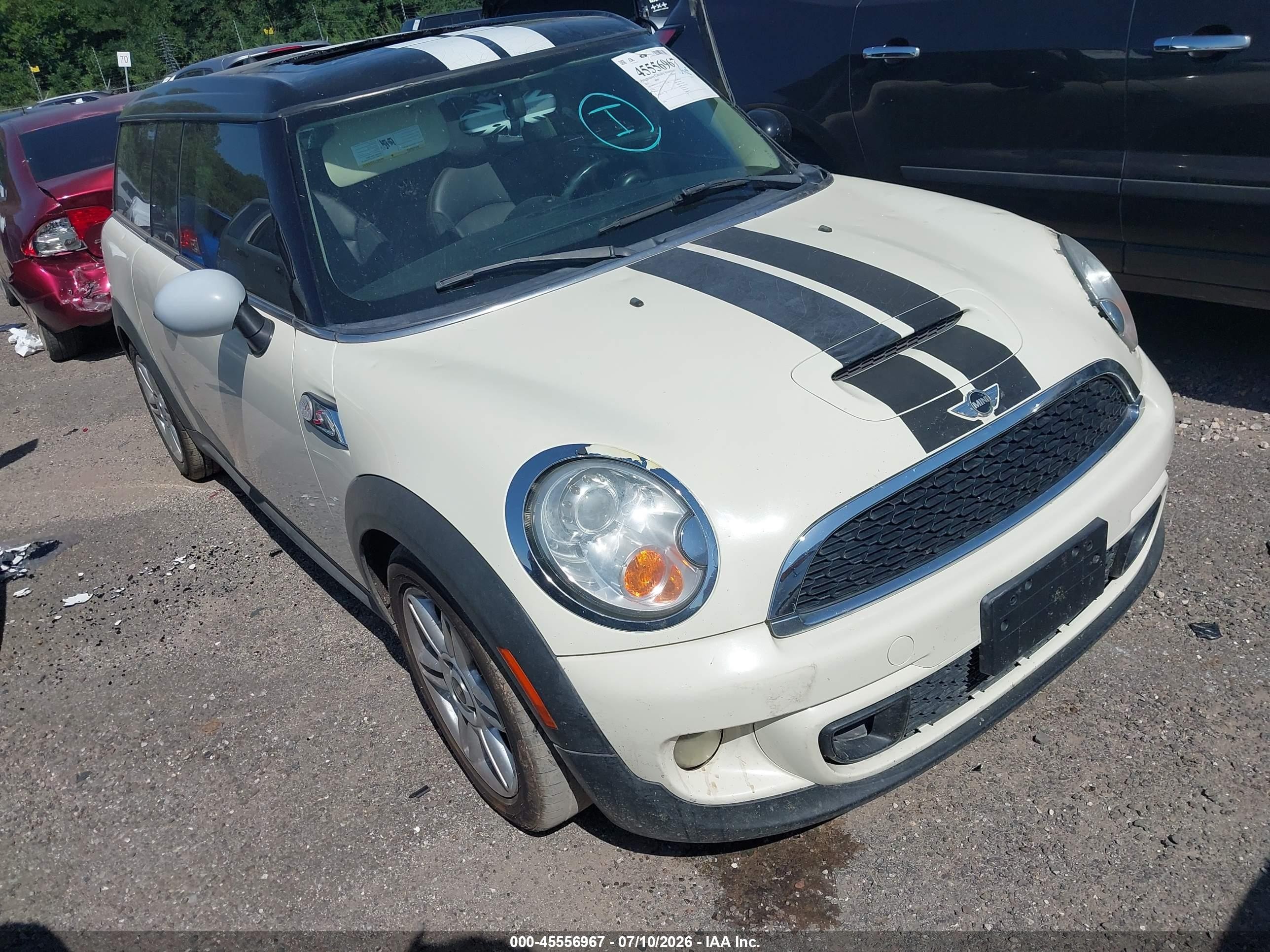 2013 Mini Clubman Cooper S Cream vin: WMWZG3C55DTY39770