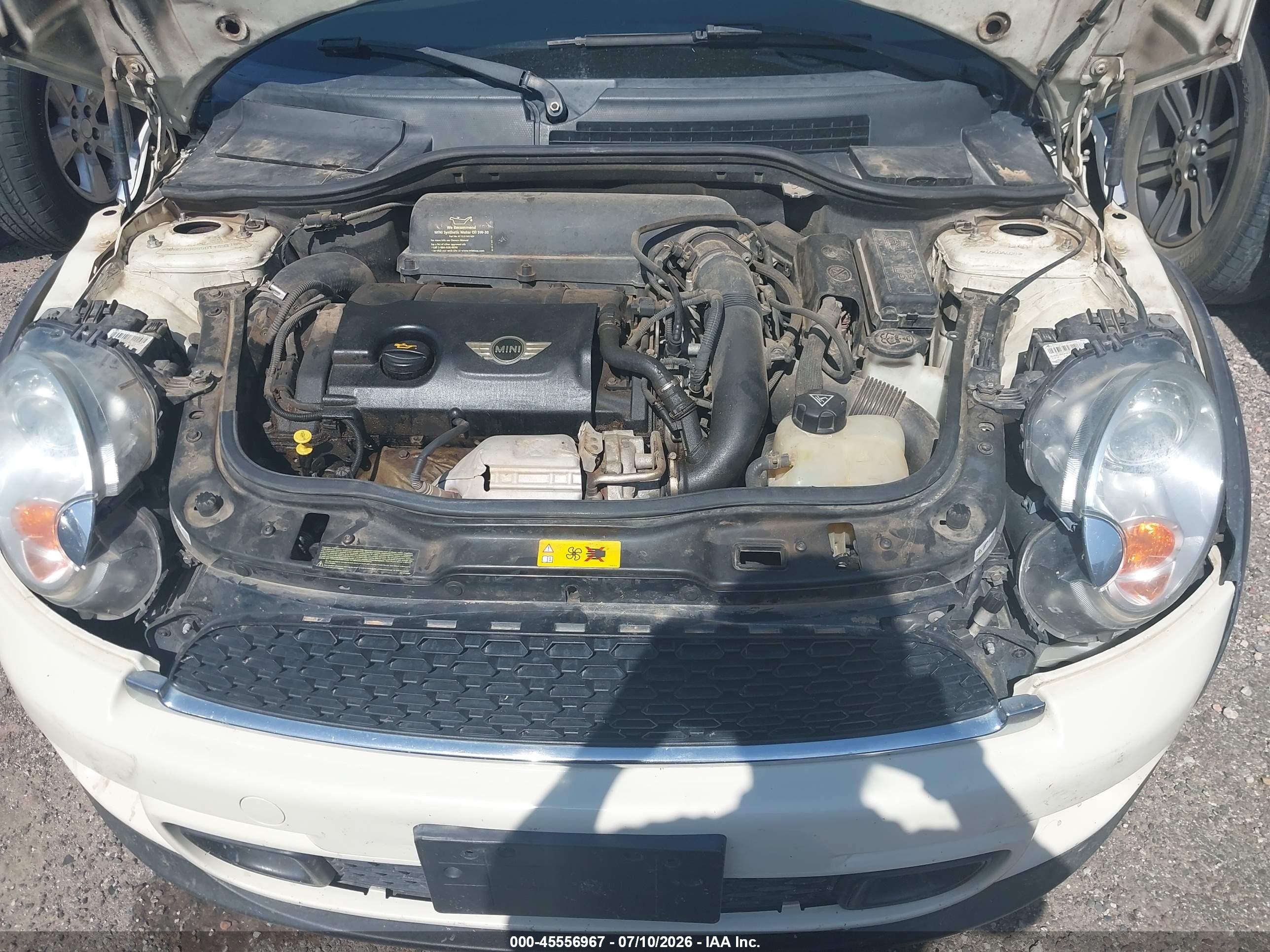 2013 Mini Clubman Cooper S Cream vin: WMWZG3C55DTY39770