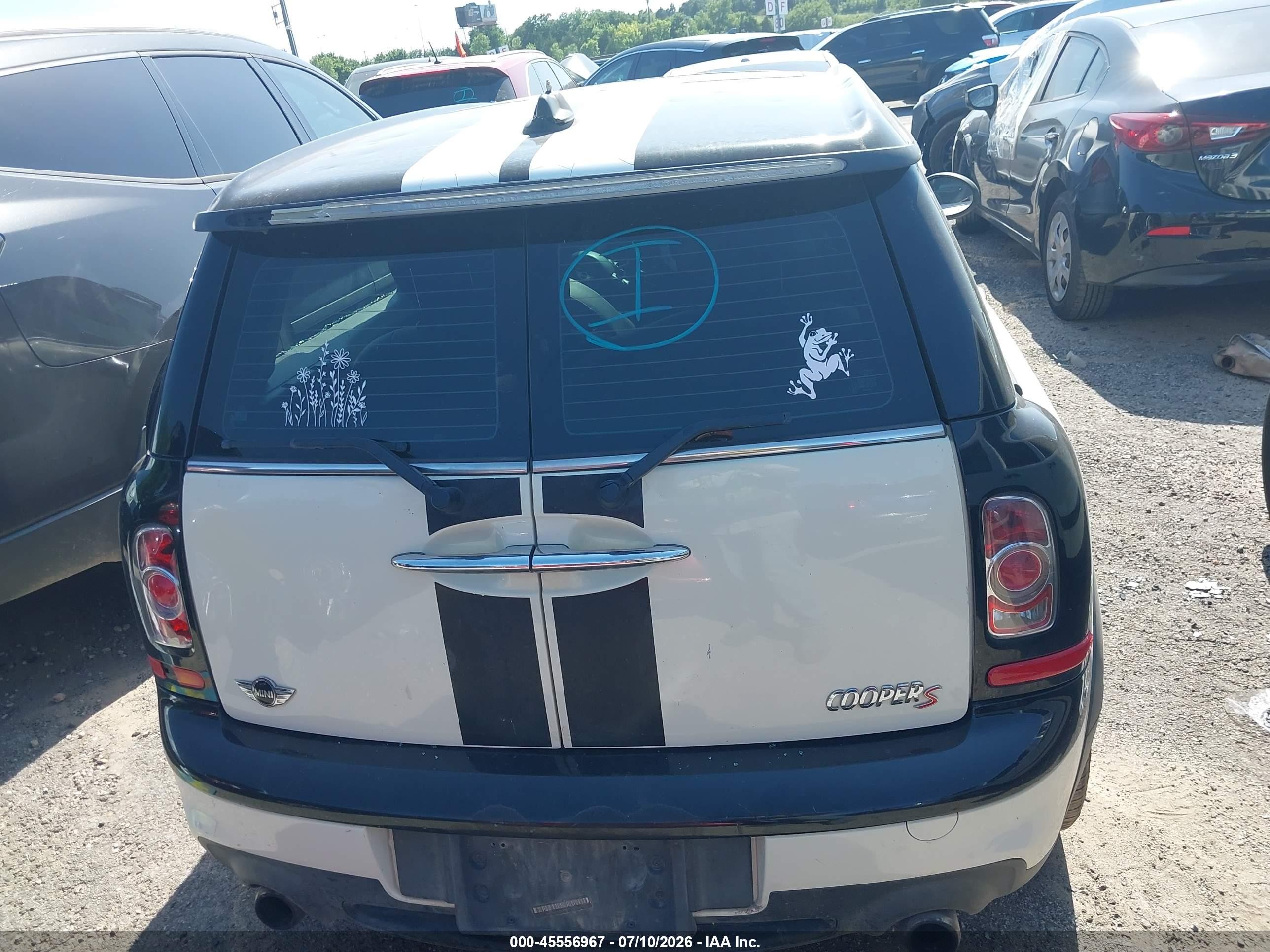 2013 Mini Clubman Cooper S Cream vin: WMWZG3C55DTY39770