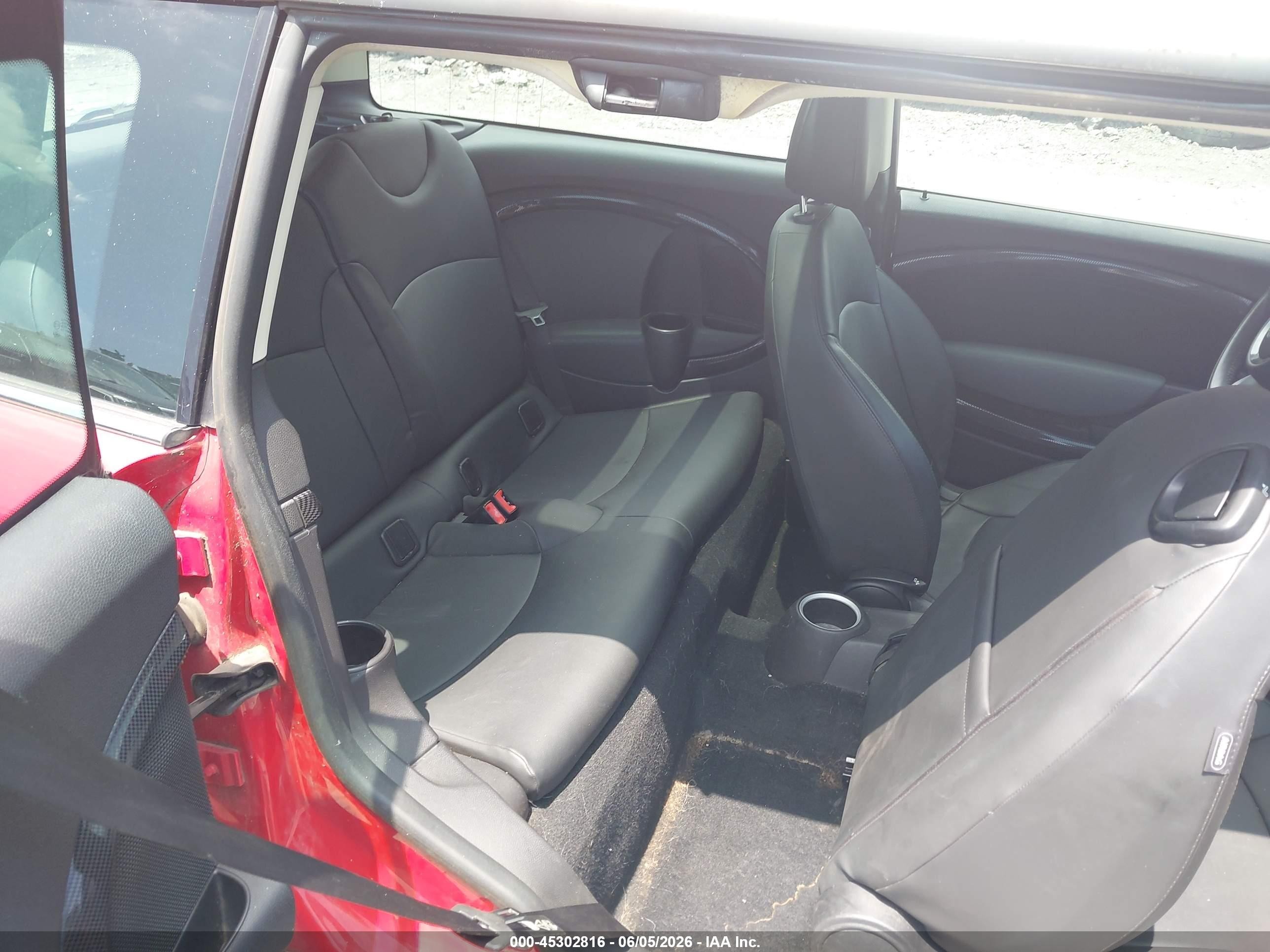 2011 Mini Cooper S Clubman   Red vin: WMWZG3C56BTY35837