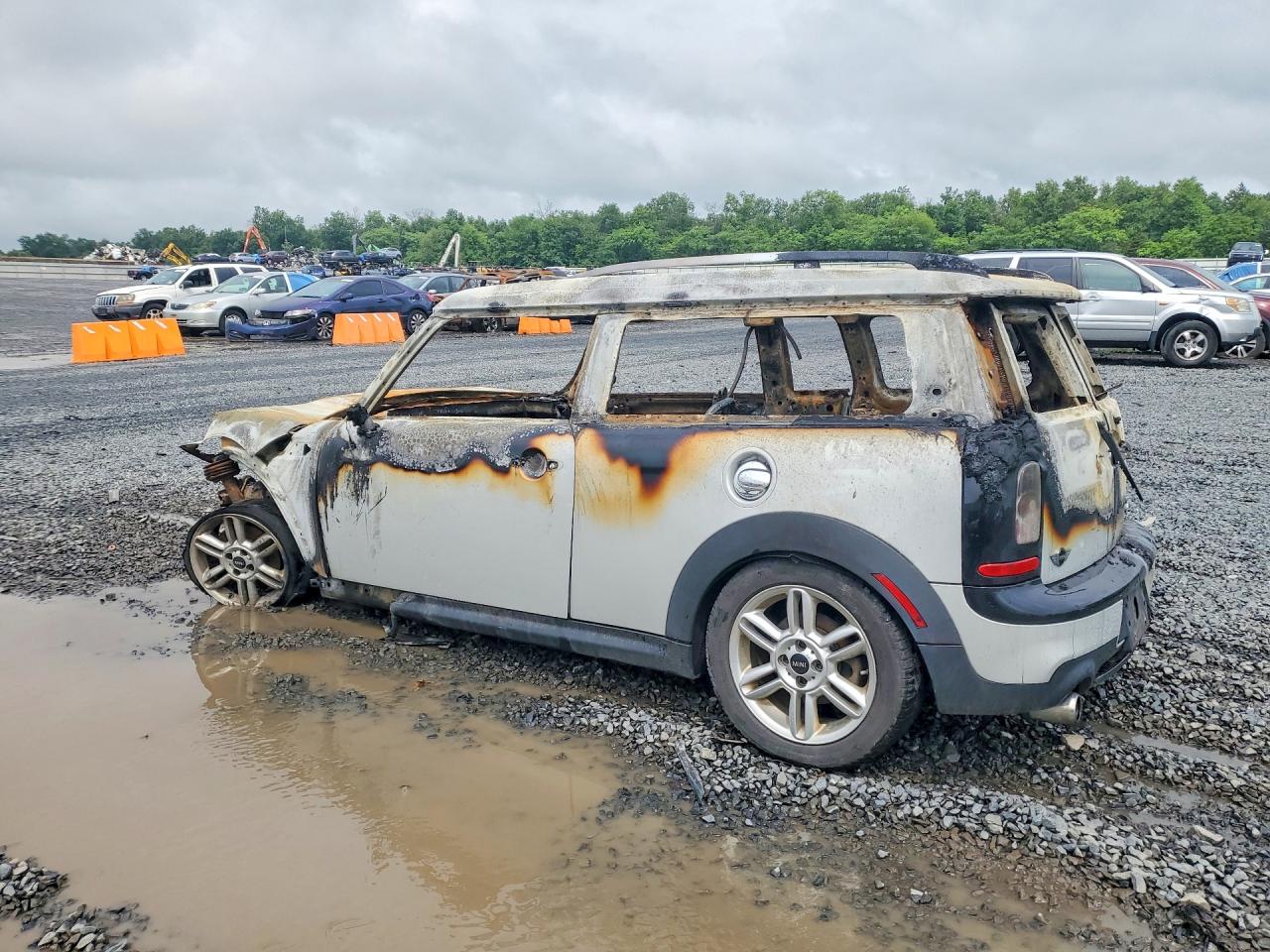 2014 Mini Cooper S Clubman White vin: WMWZG3C56ET800526