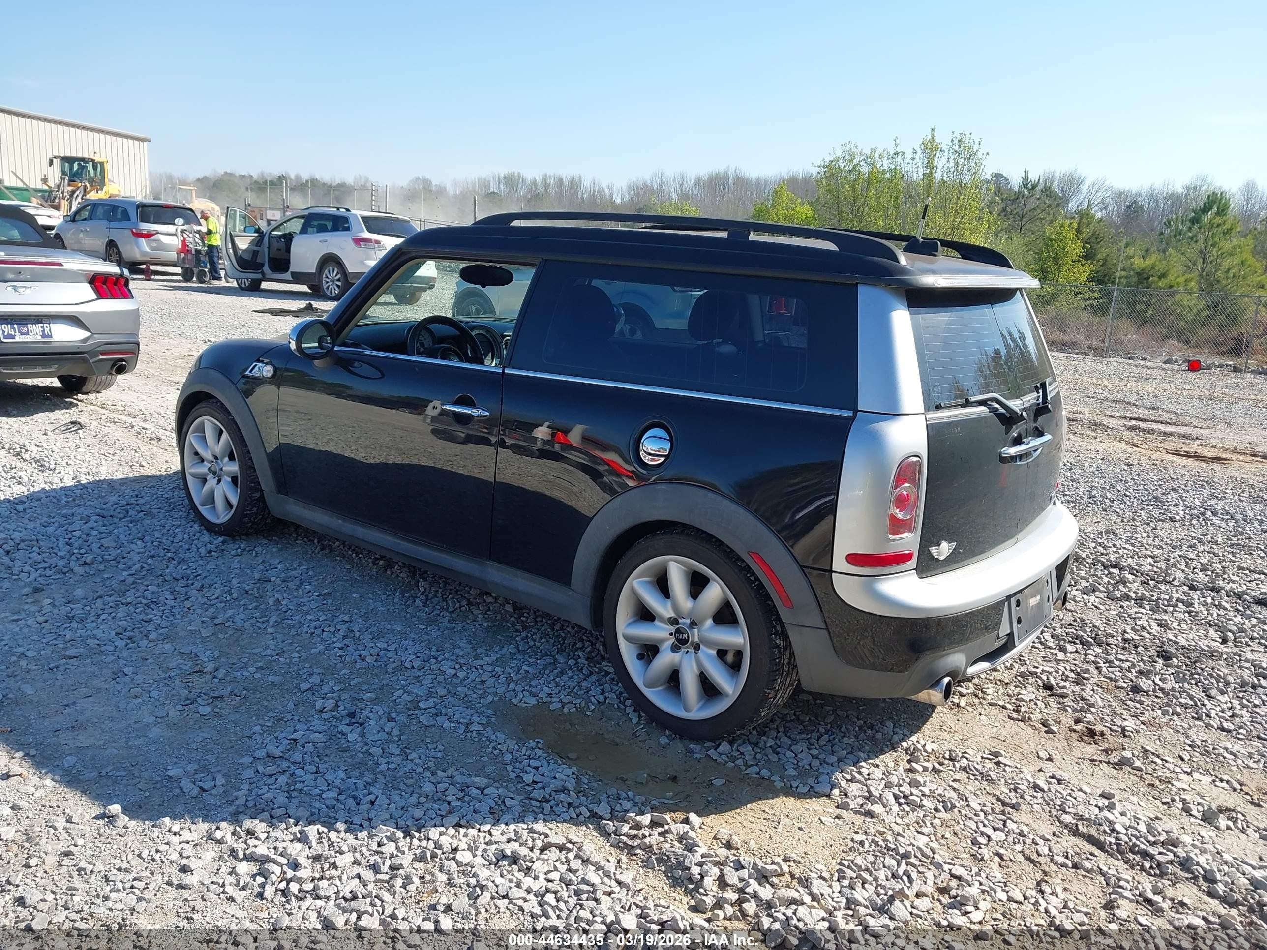 2011 Mini Cooper S Clubman   Black vin: WMWZG3C57BTY36172