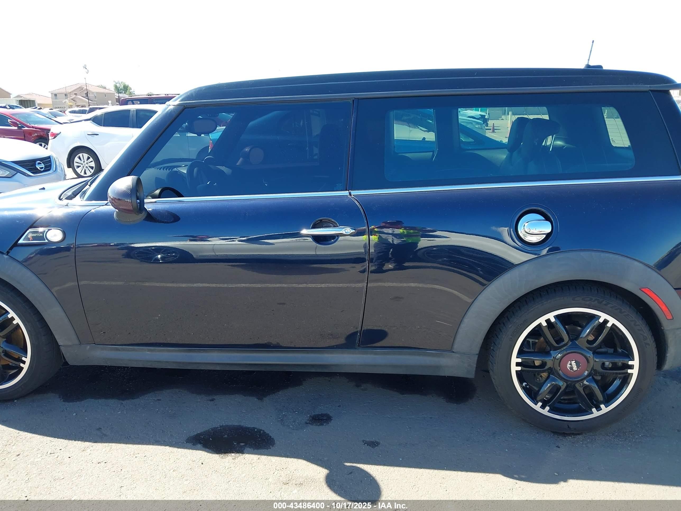 2011 Mini Cooper S Clubman   Blue vin: WMWZG3C57BTY37161