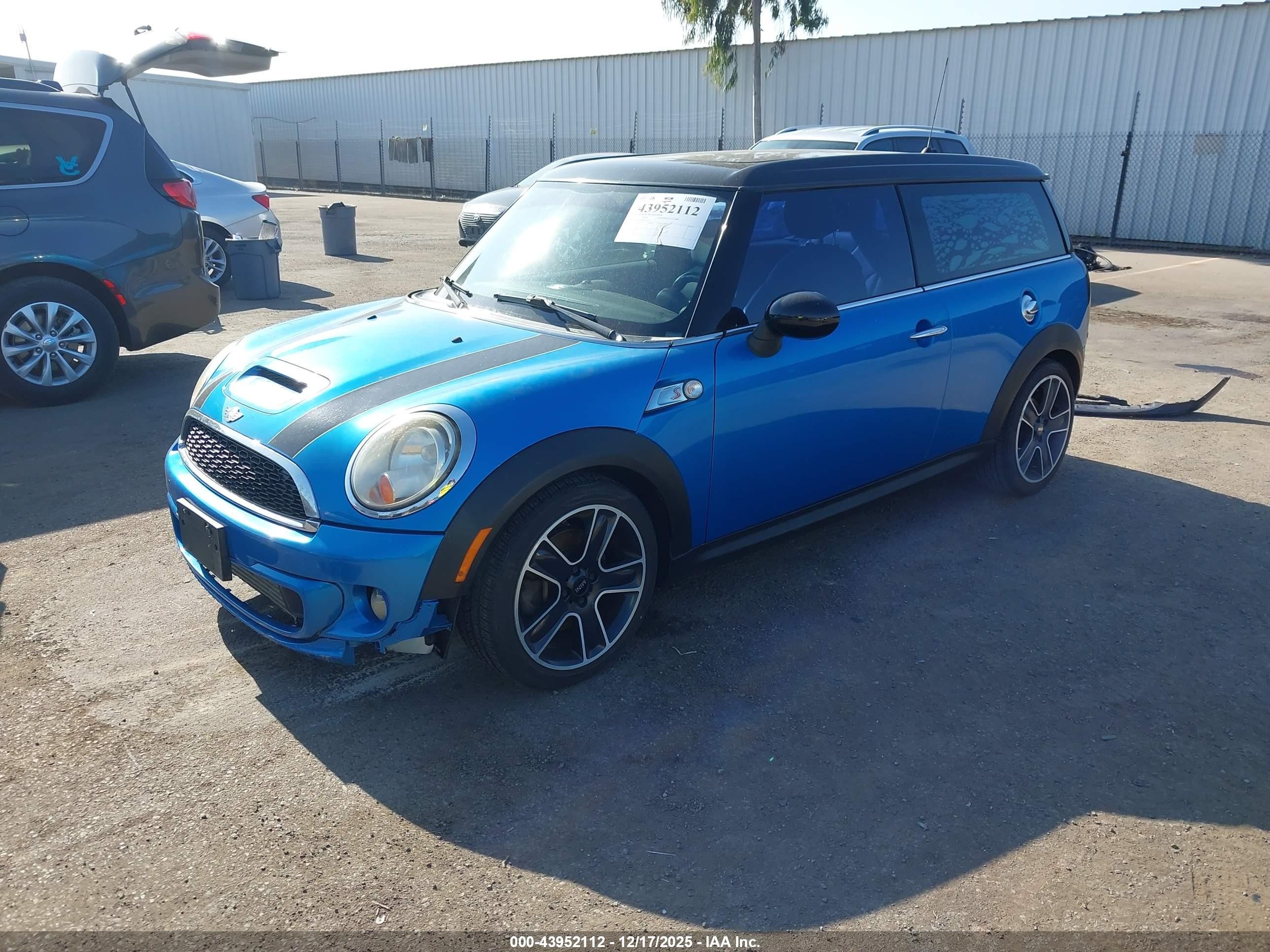2011 Mini Cooper S Clubman   Blue vin: WMWZG3C58BTY30364