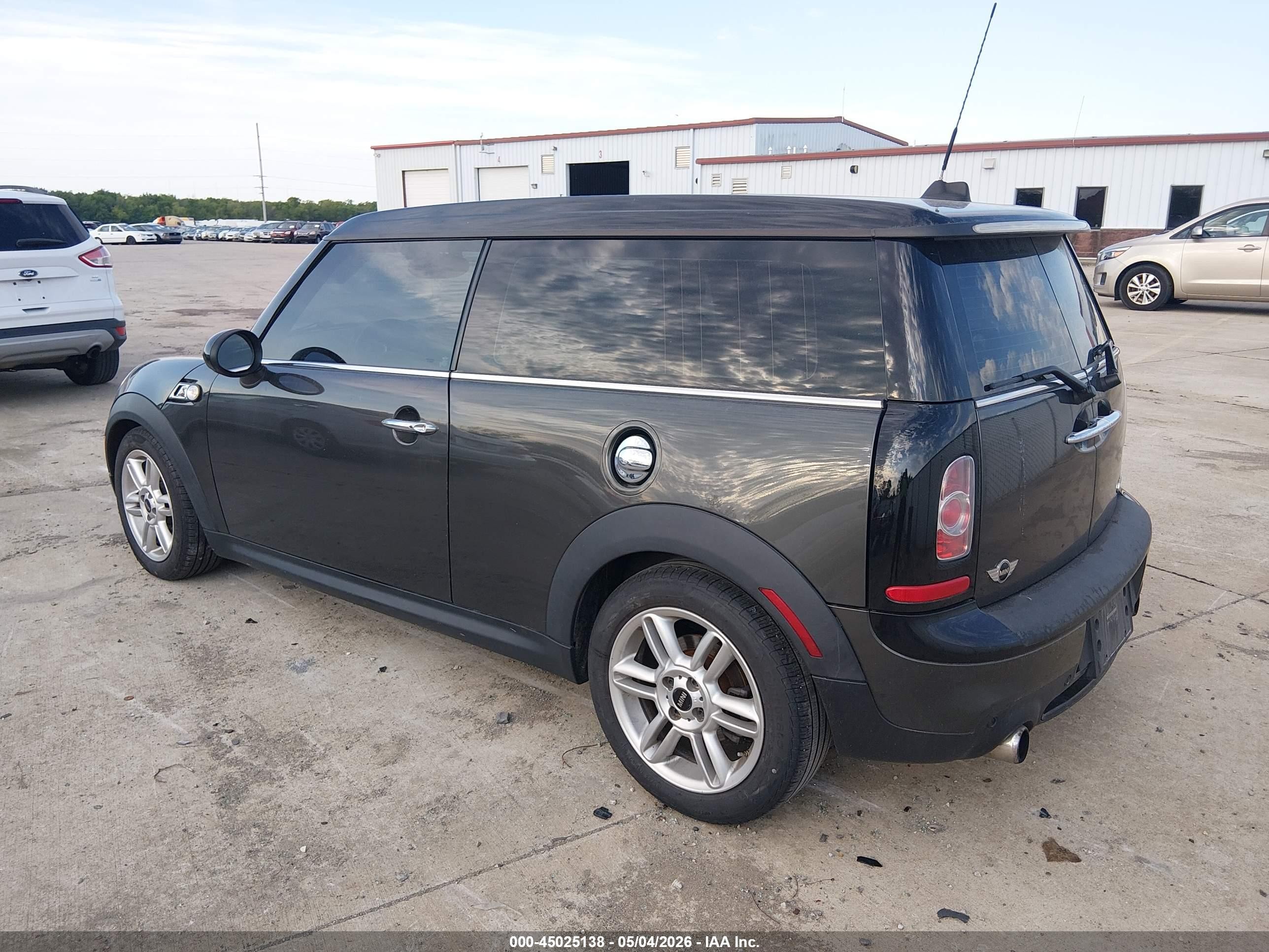 2011 Mini Cooper S Clubman Gray vin: WMWZG3C58BTY36102
