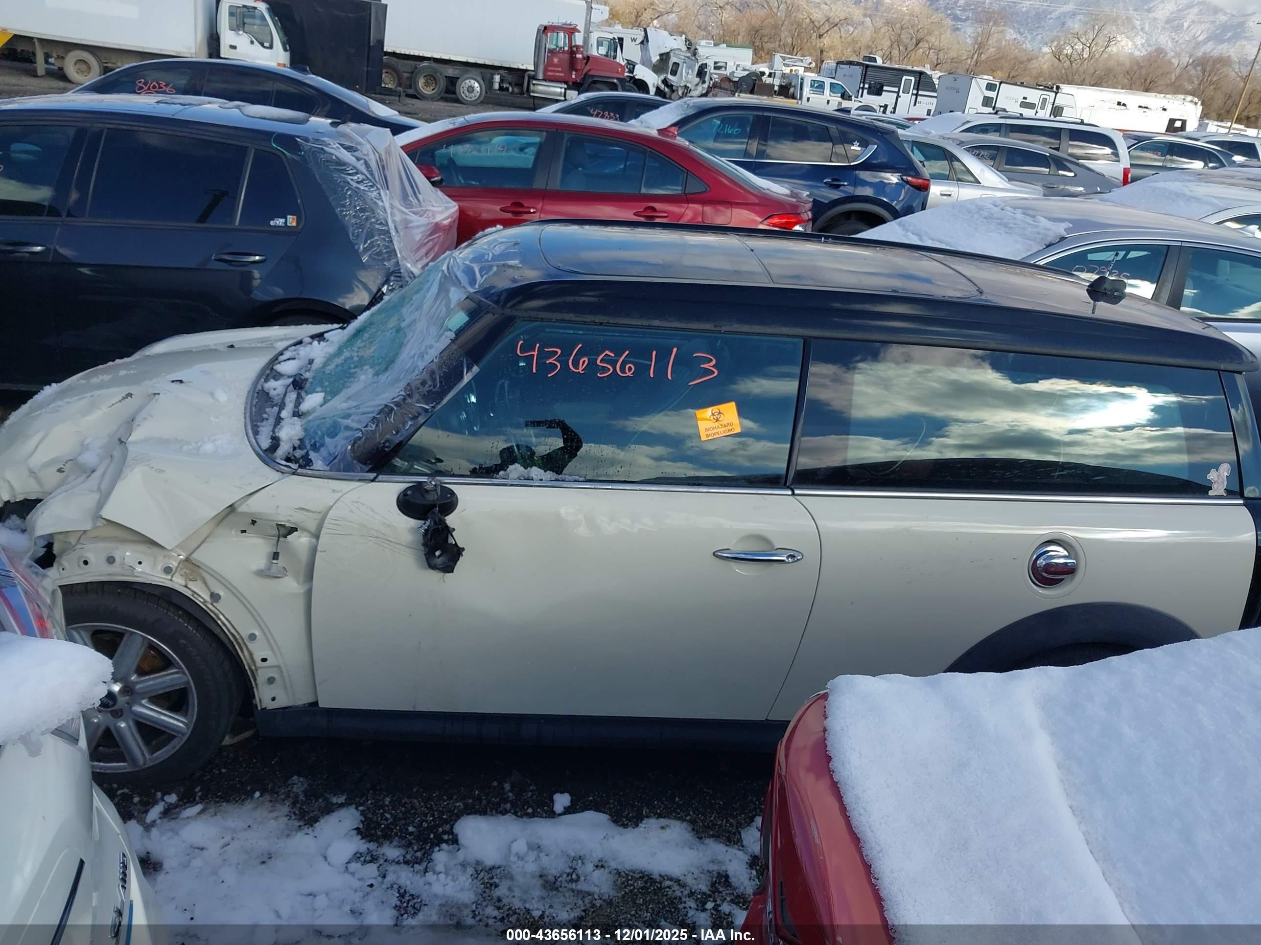 2011 Mini Cooper S Clubman   White vin: WMWZG3C58BTY36407