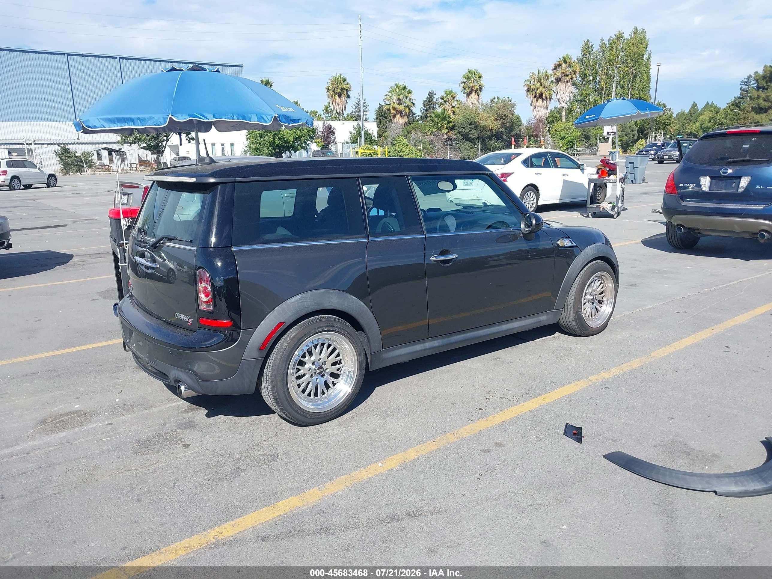 2013 Mini Clubman Cooper S Black vin: WMWZG3C58DT576383