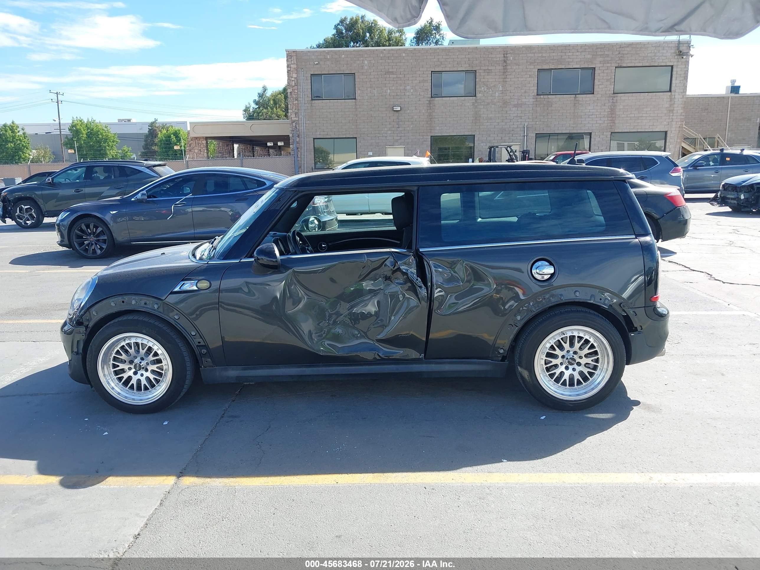 2013 Mini Clubman Cooper S Black vin: WMWZG3C58DT576383