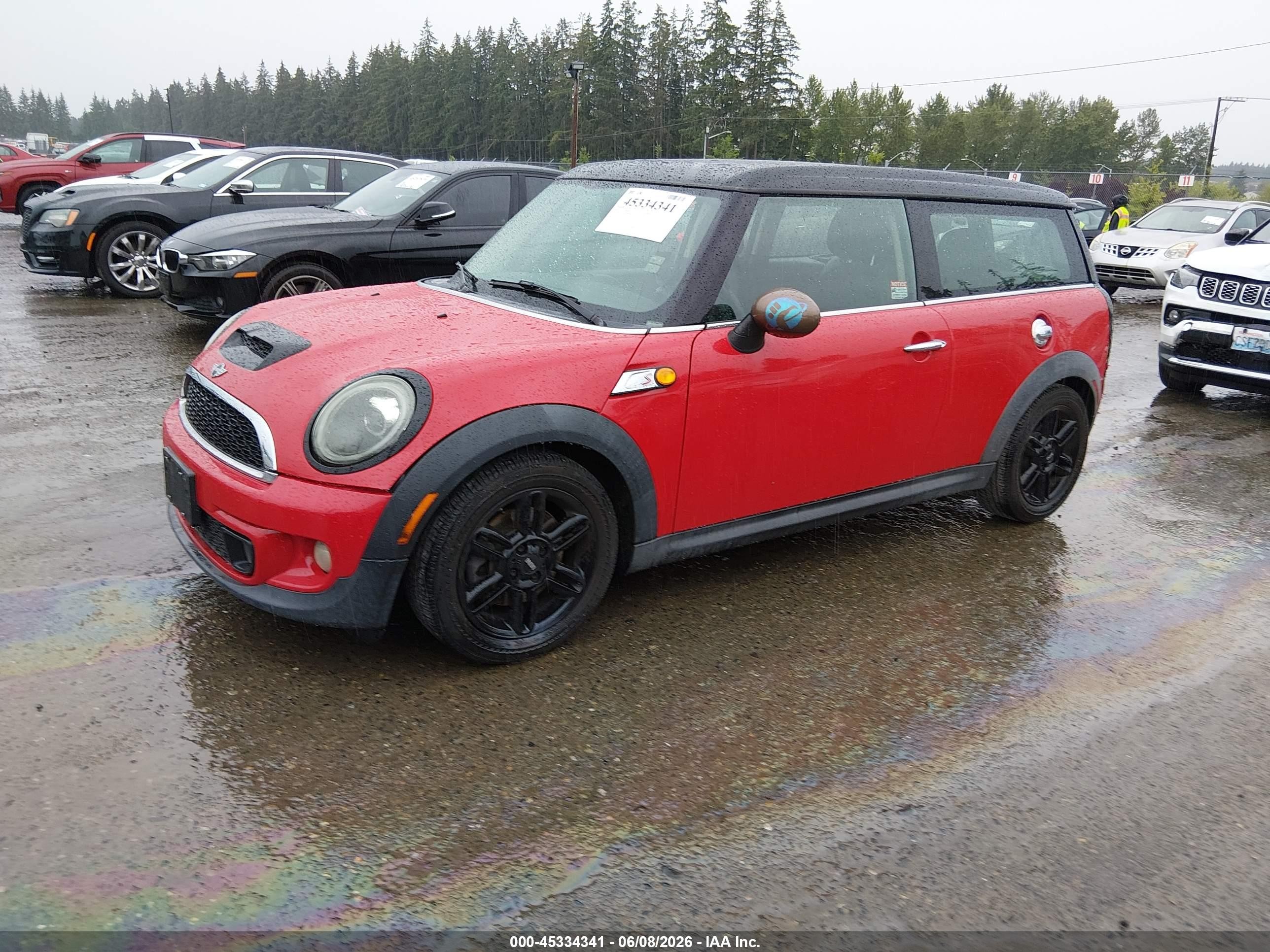 2014 Mini Clubman Cooper S Red vin: WMWZG3C58ET800480