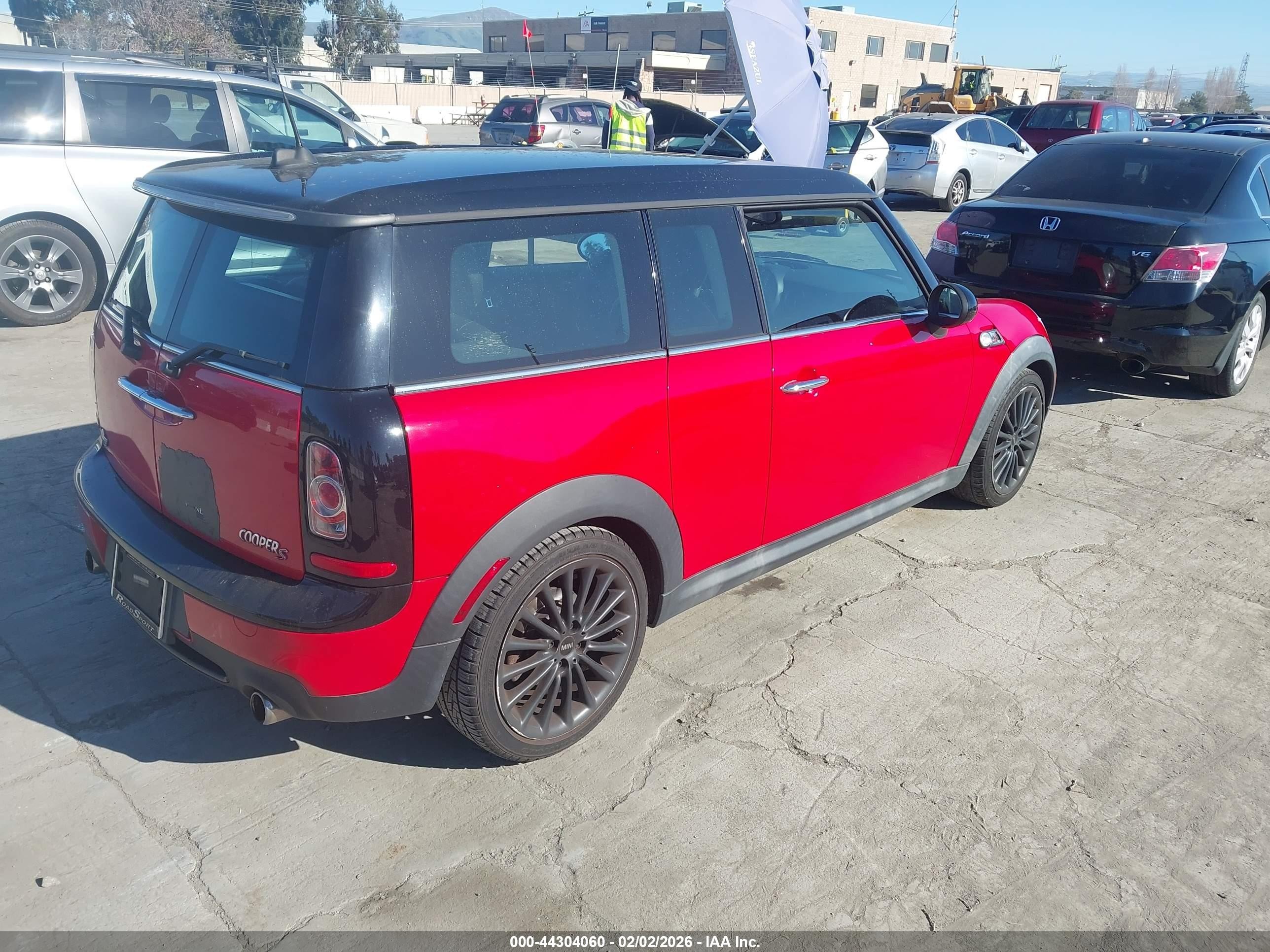 2011 Mini Cooper S Clubman Red vin: WMWZG3C59BTY30230