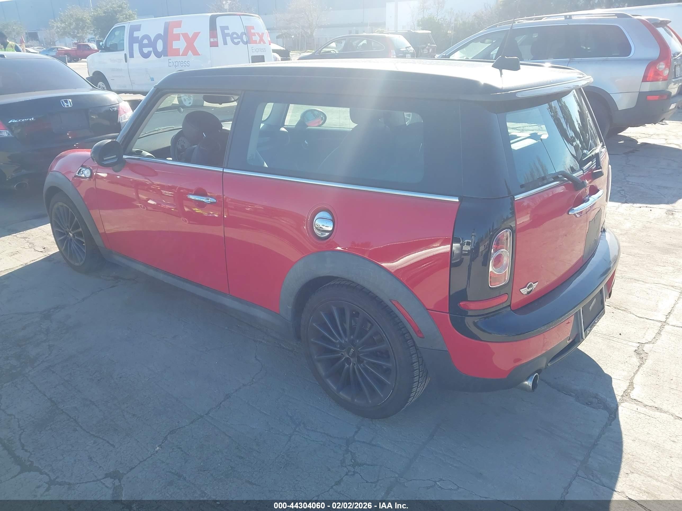 2011 Mini Cooper S Clubman Red vin: WMWZG3C59BTY30230