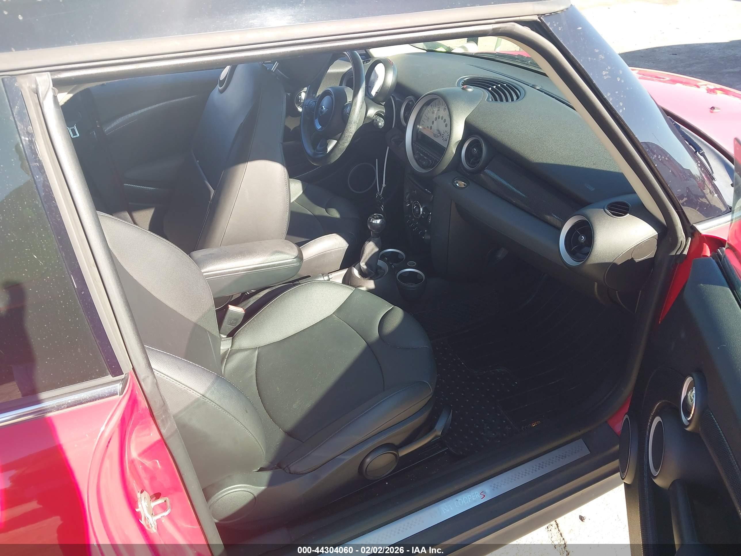2011 Mini Cooper S Clubman Red vin: WMWZG3C59BTY30230