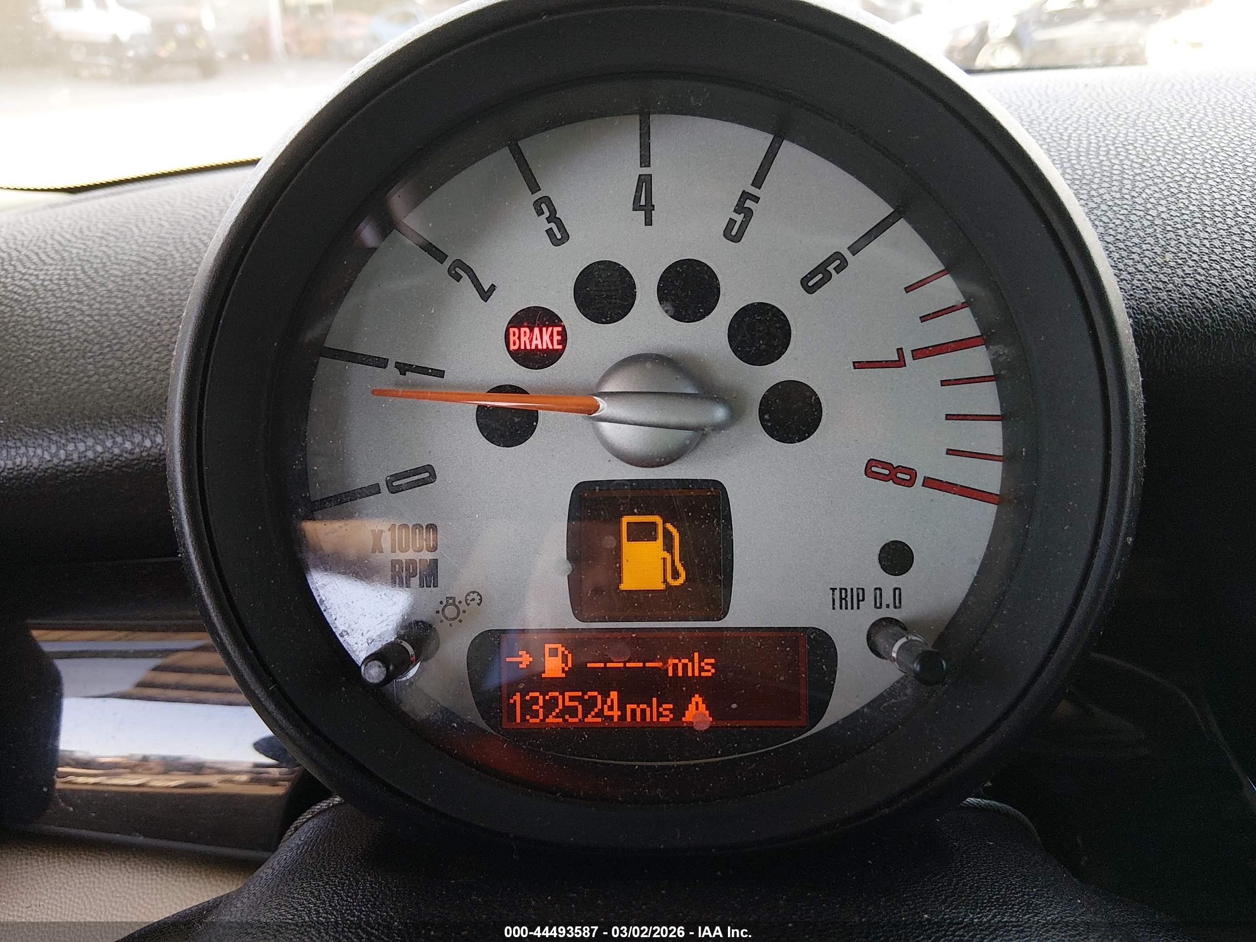 2011 Mini Cooper S Clubman   Green vin: WMWZG3C59BTY30387