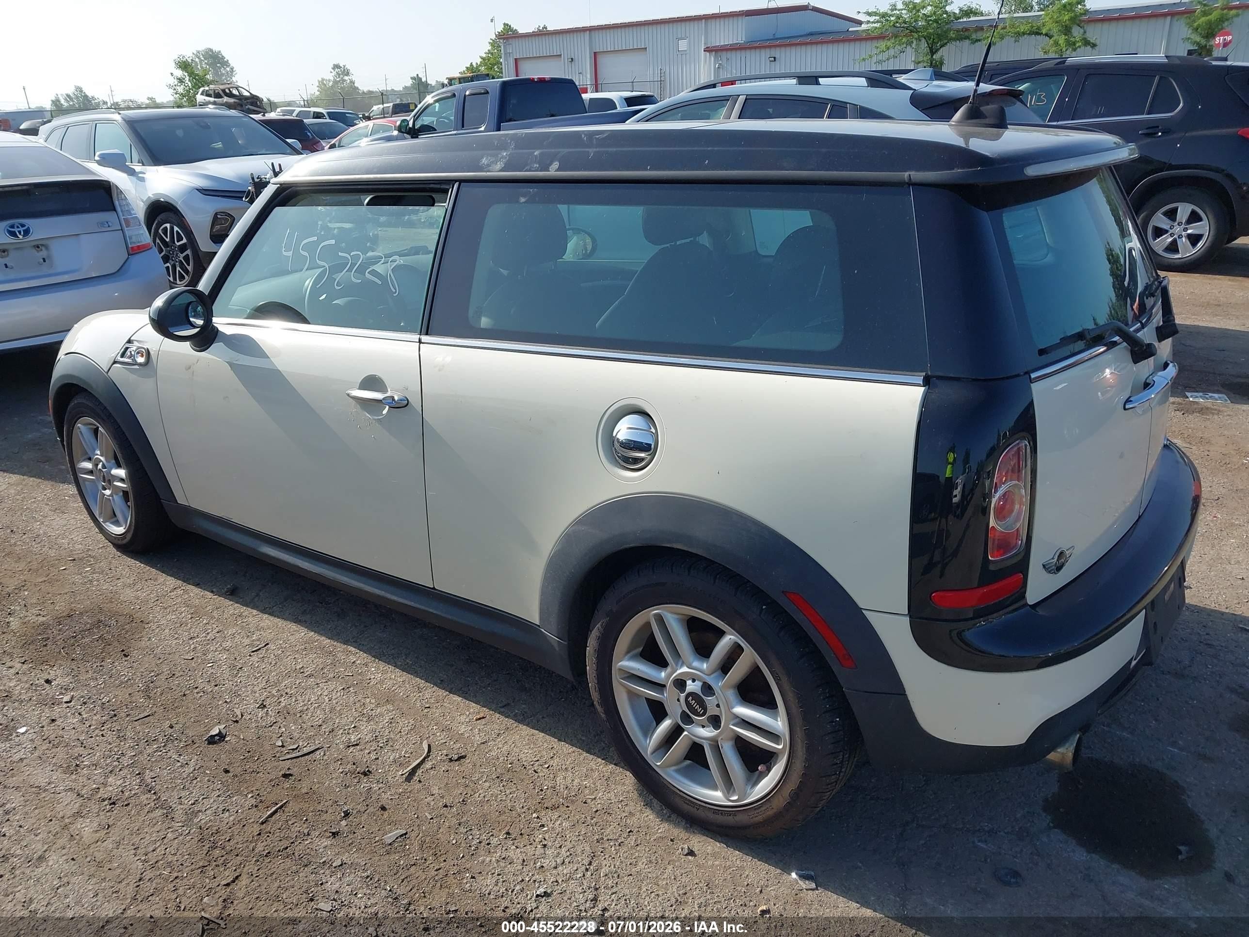 2012 Mini Cooper S Clubman   Кремовый vin: WMWZG3C59CTY38636
