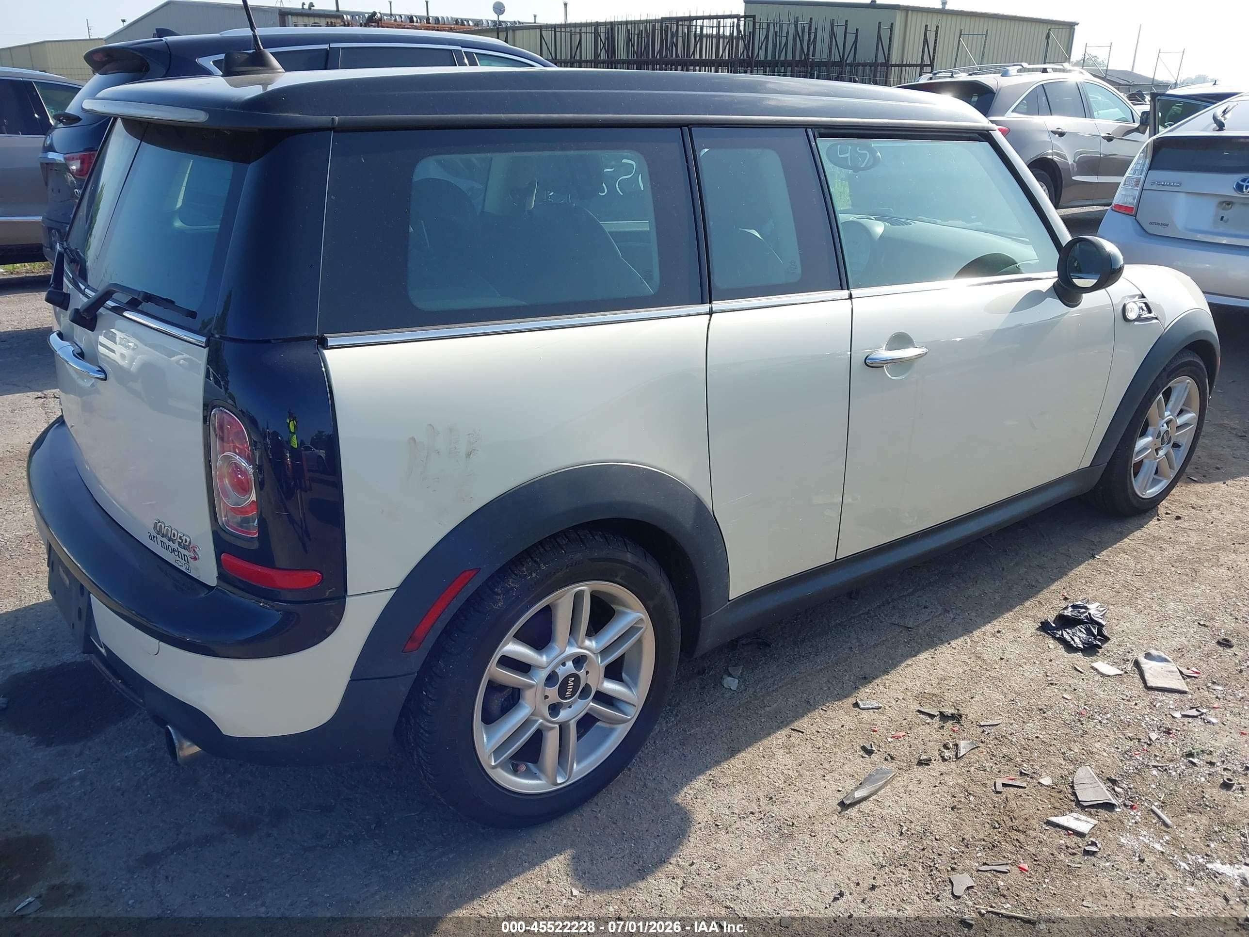 2012 Mini Cooper S Clubman   Кремовый vin: WMWZG3C59CTY38636