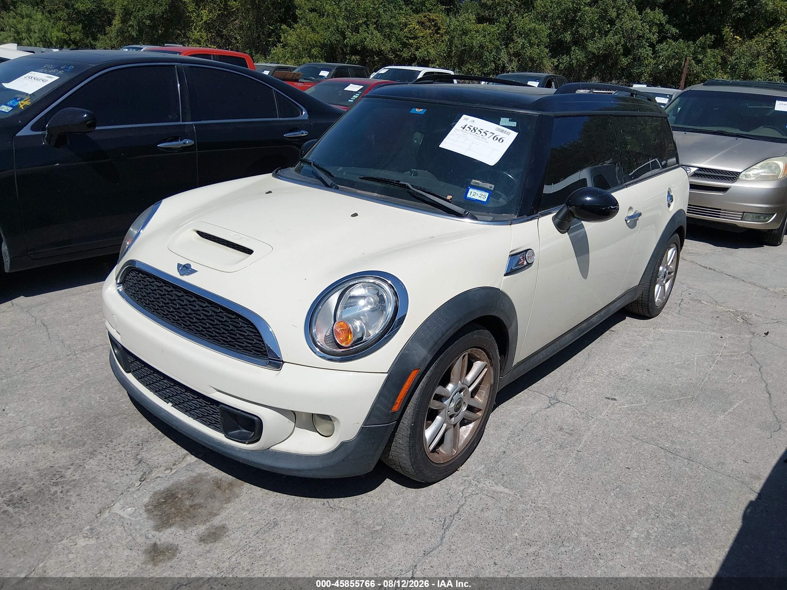 2011 Mini Cooper S Clubman   White vin: WMWZG3C5XBTY35341