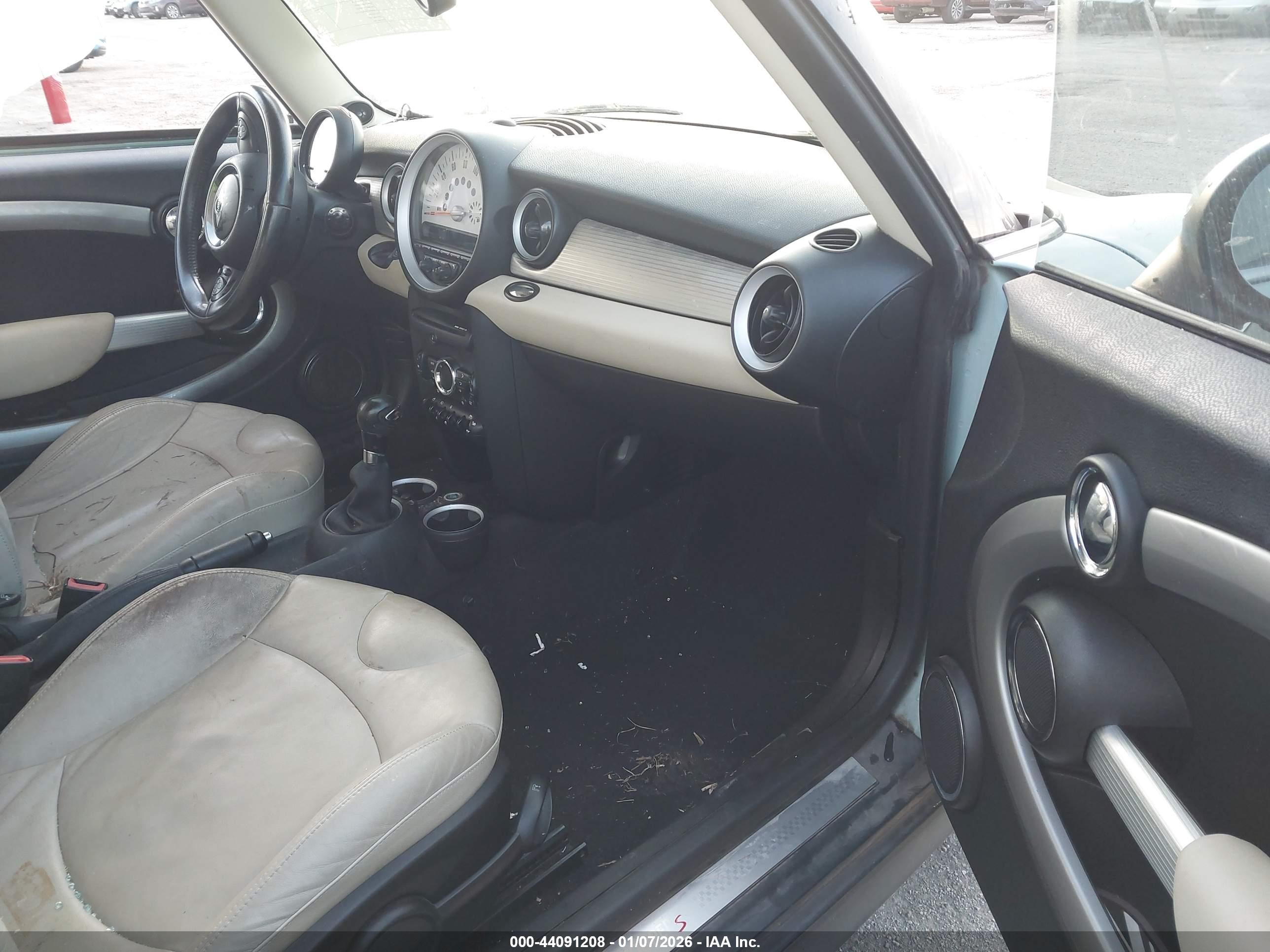 2011 Mini Cooper S Clubman   Light Blue vin: WMWZG3C5XBTY37221