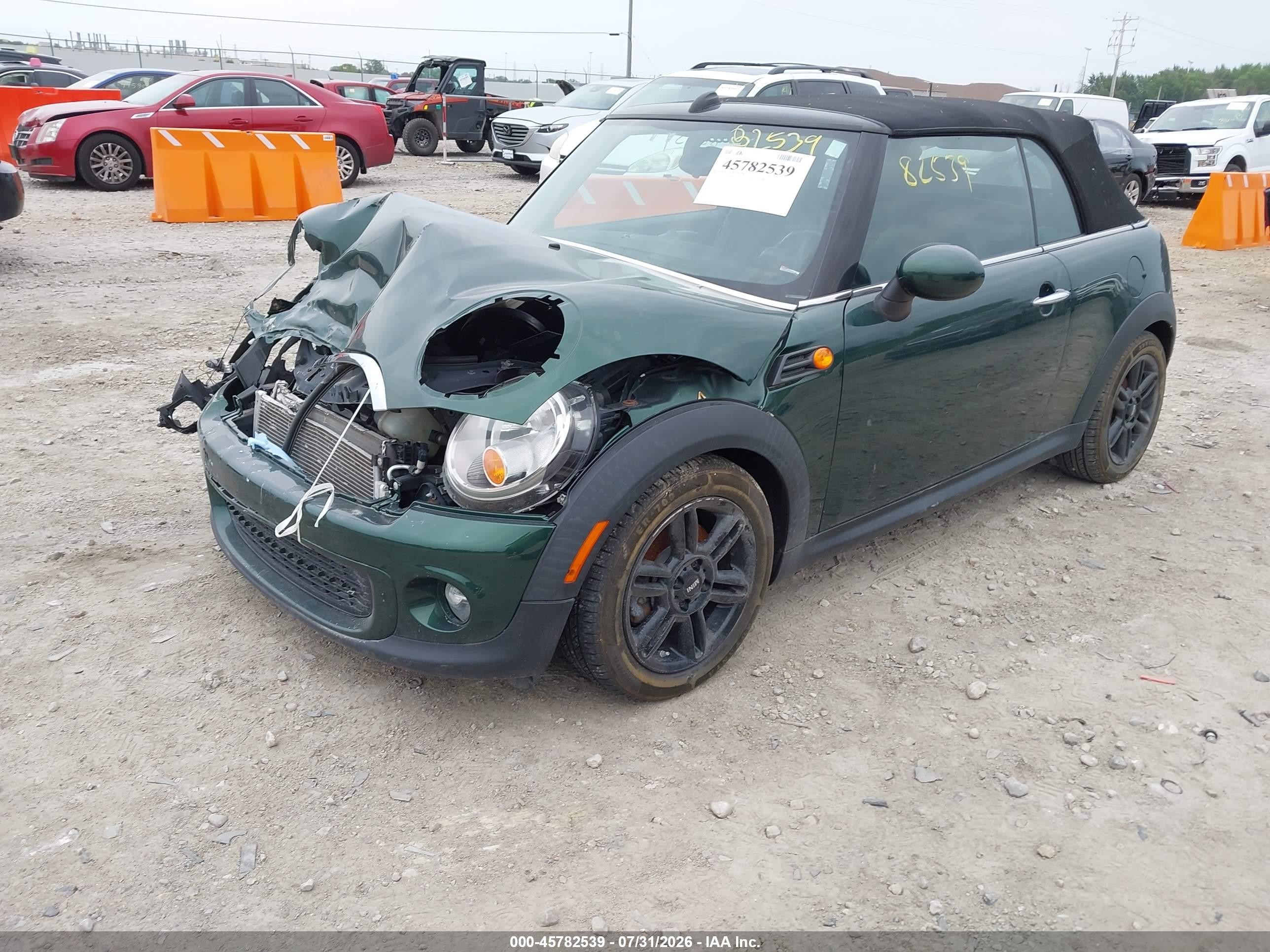 2013 Mini Convertible Cooper Зеленый vin: WMWZN3C50DT135367