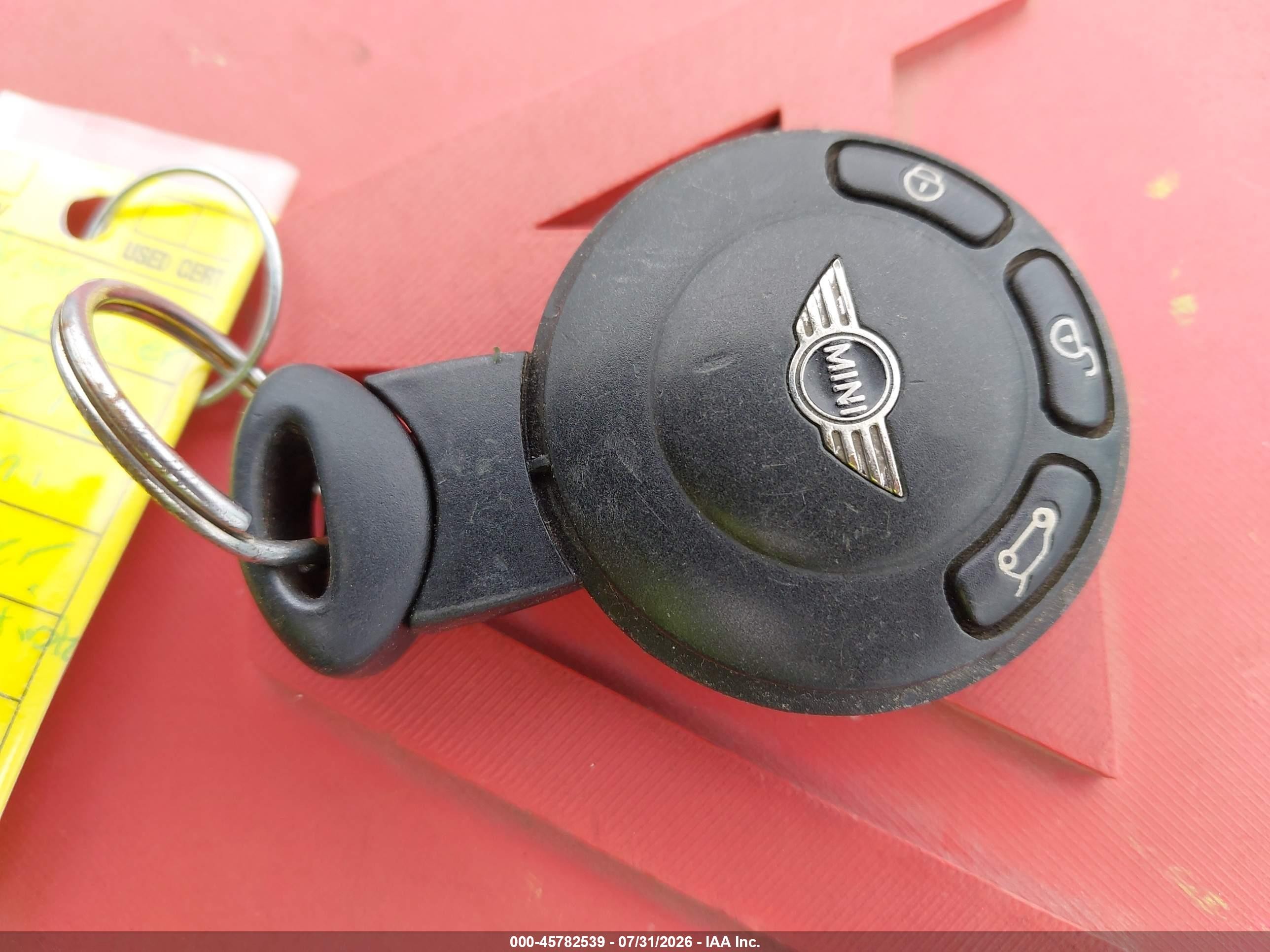 2013 Mini Convertible Cooper Зеленый vin: WMWZN3C50DT135367