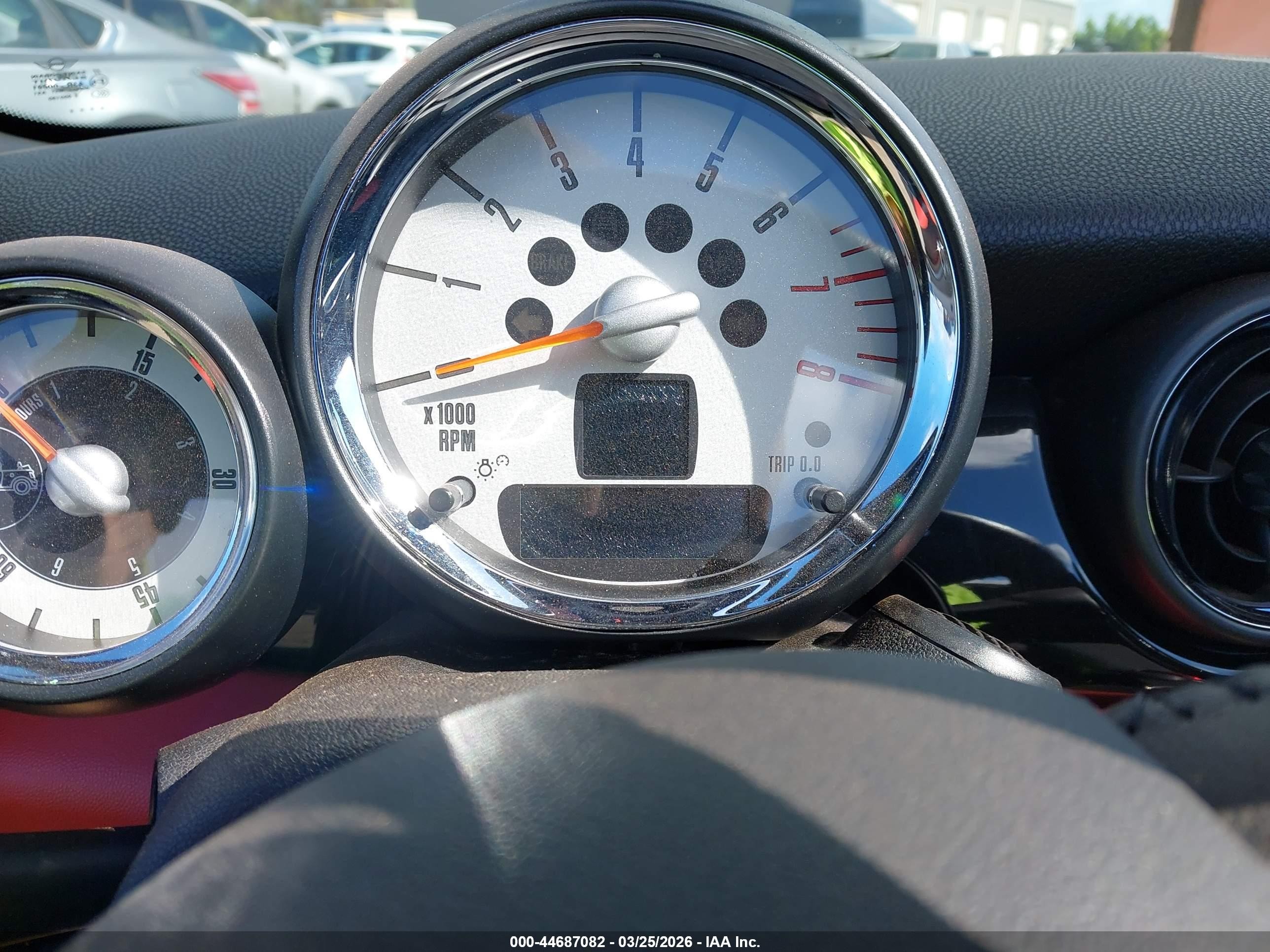 2013 Mini Convertible Cooper Red vin: WMWZN3C50DT568672