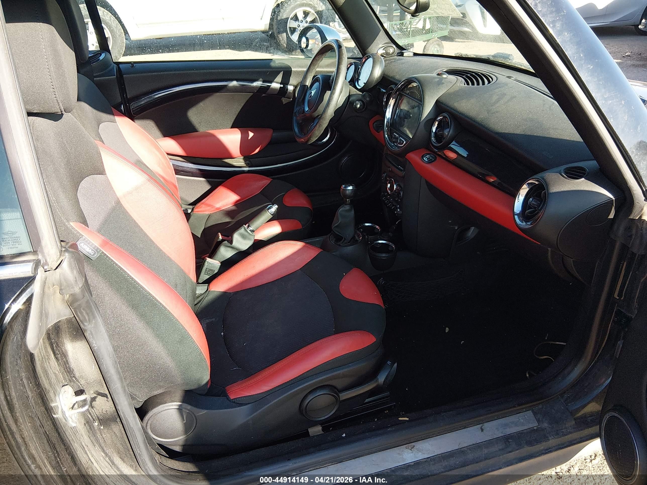2011 Mini Cooper   Black vin: WMWZN3C51BTZ89569