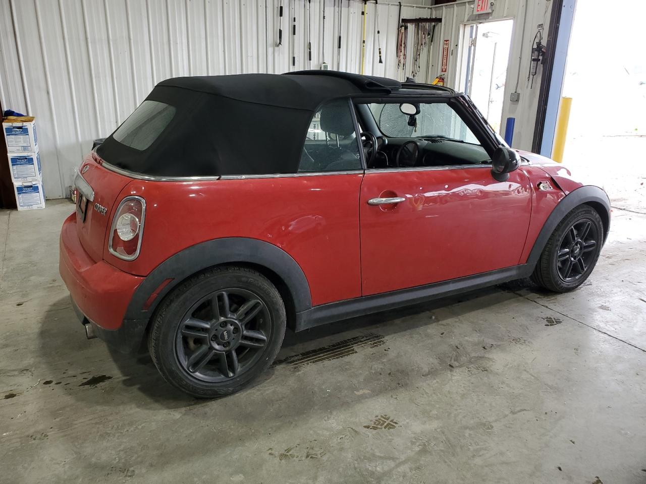 2015 Mini Cooper Red vin: WMWZN3C51FT861676