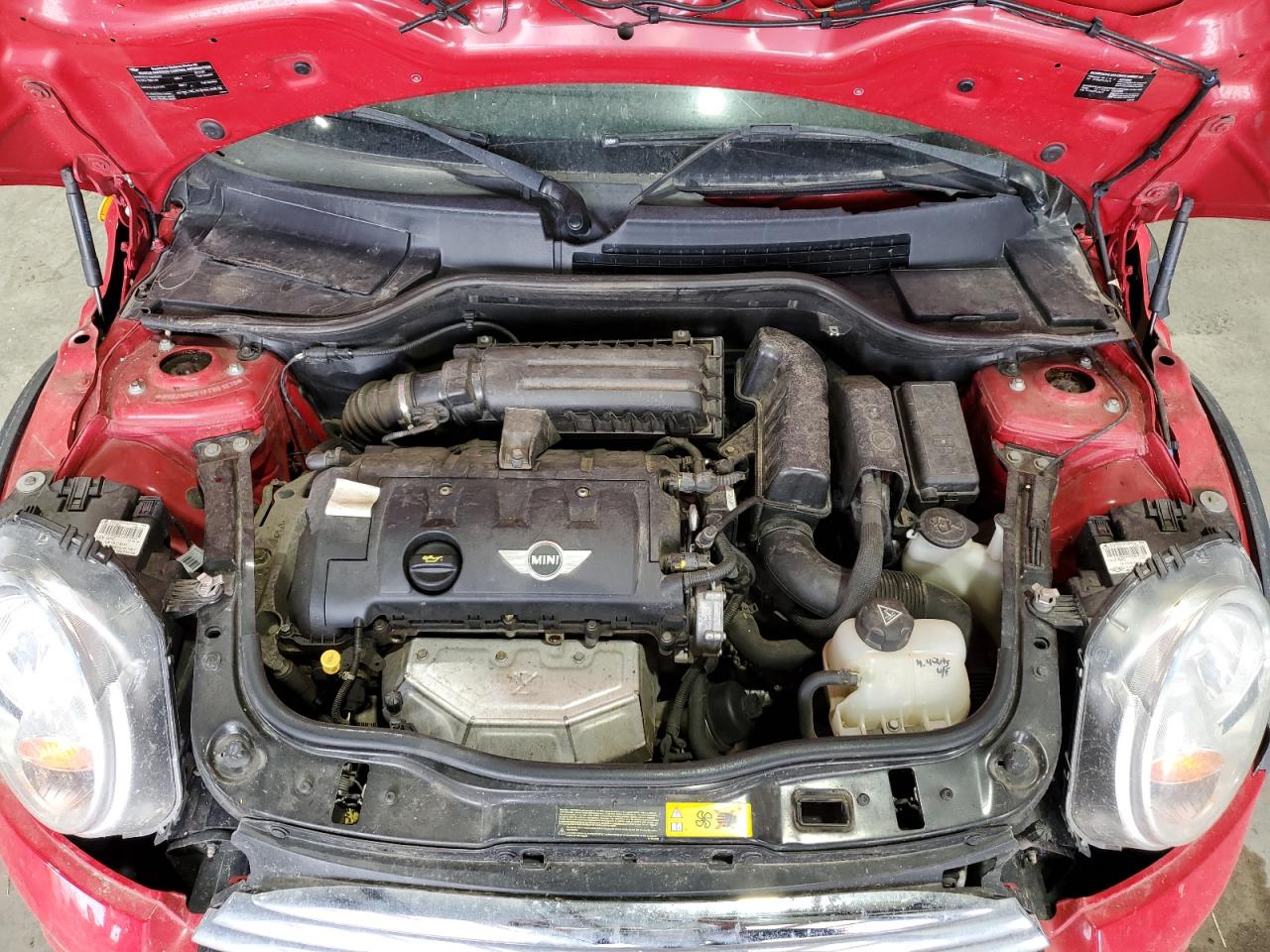 2015 Mini Cooper Red vin: WMWZN3C51FT861676