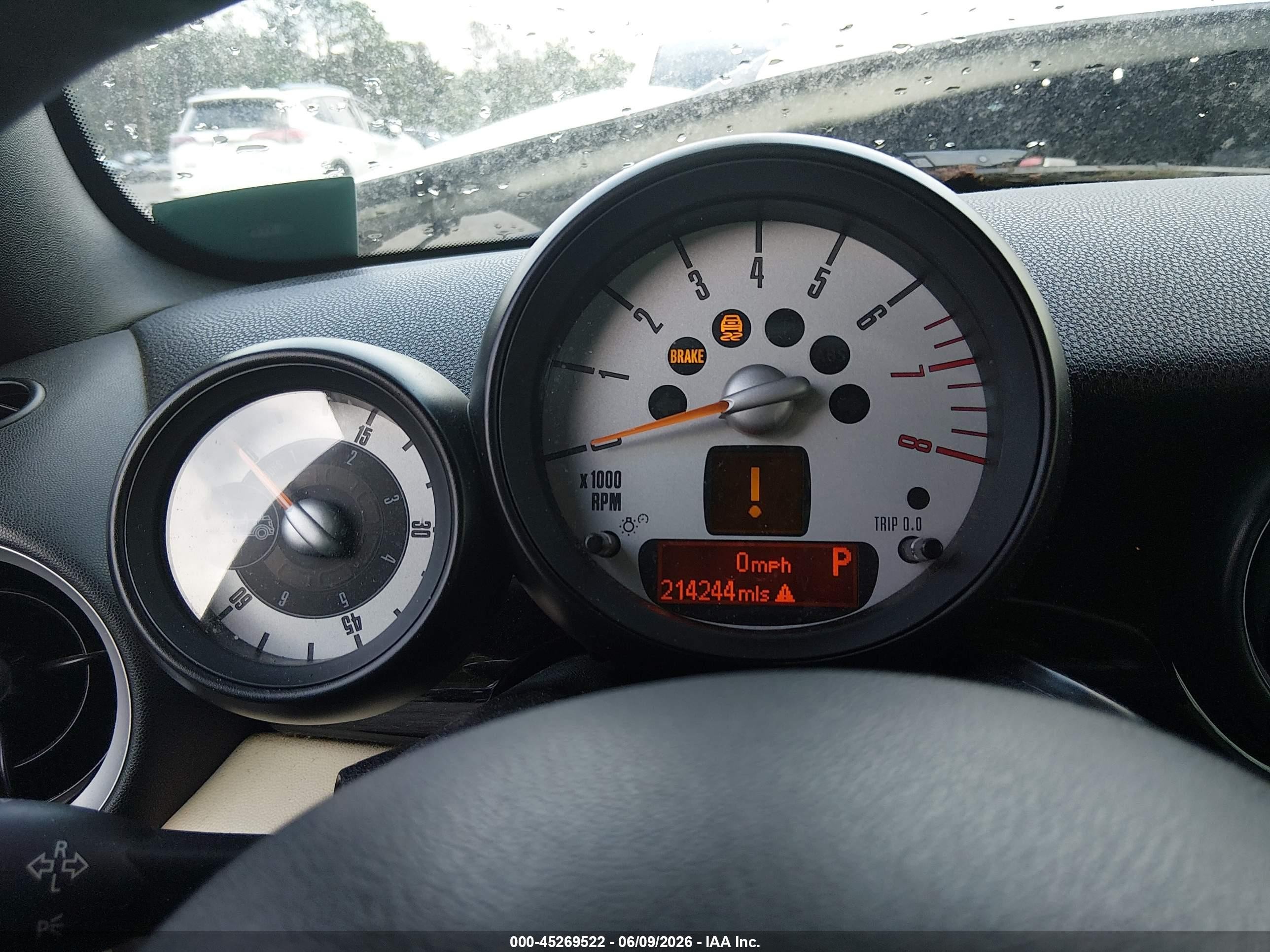 2014 Mini Convertible Cooper White vin: WMWZN3C52ET861359