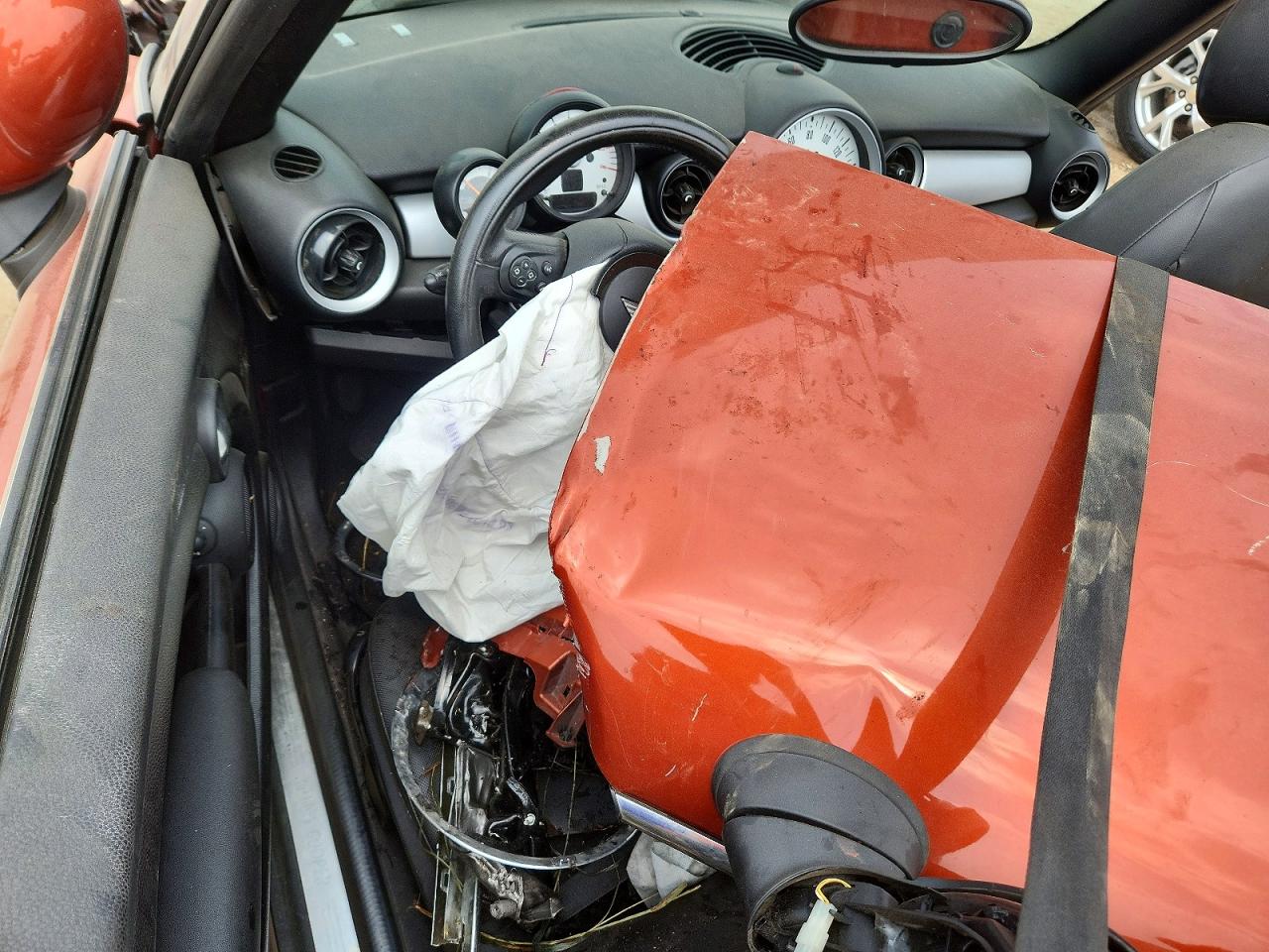 2013 Mini Cooper Orange vin: WMWZN3C55DT568196