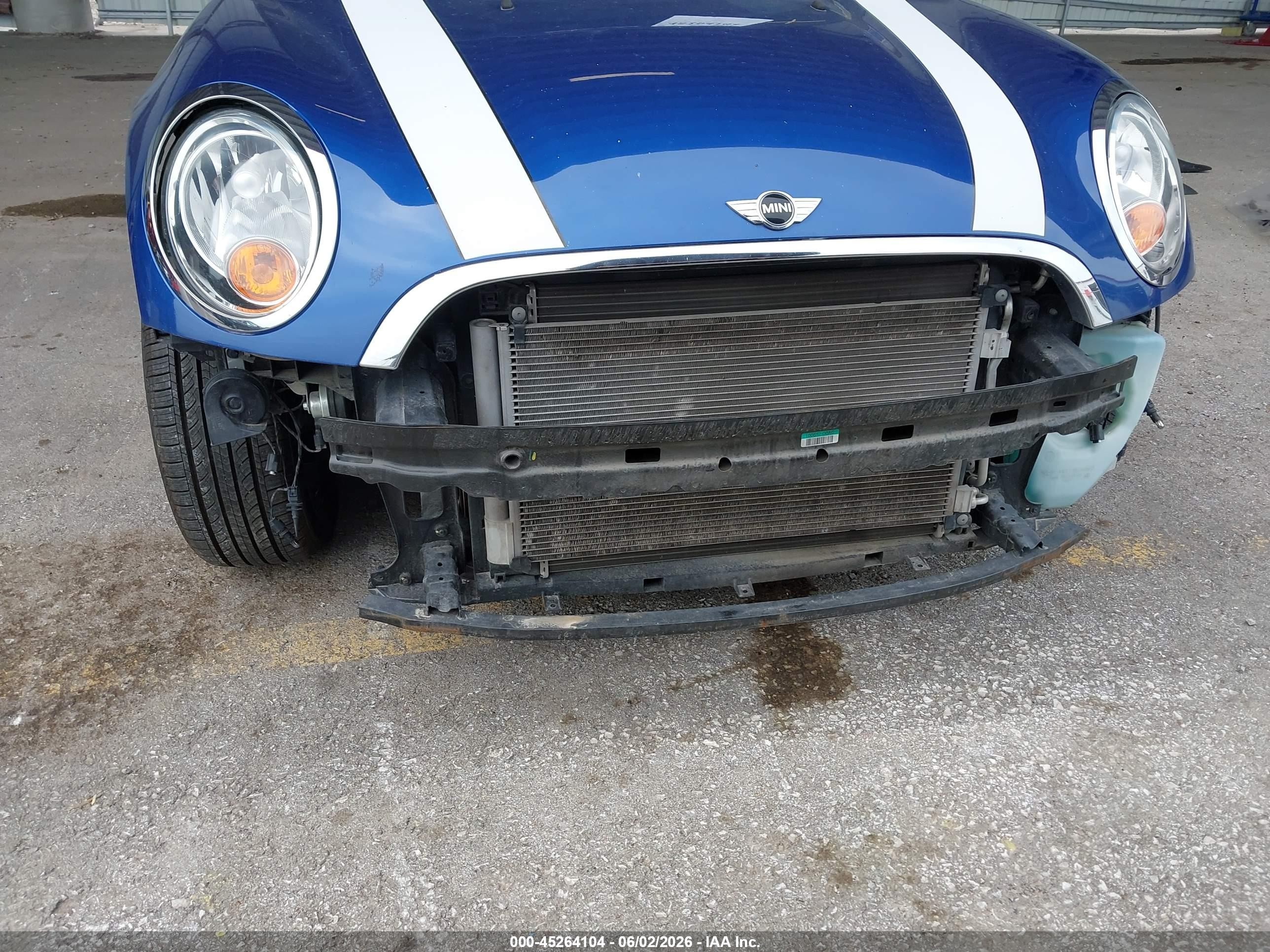 2015 Mini Convertible Cooper Blue vin: WMWZN3C55FT862667