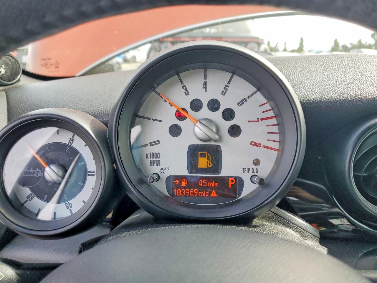2012 Mini Cooper Orange vin: WMWZN3C56CT134562