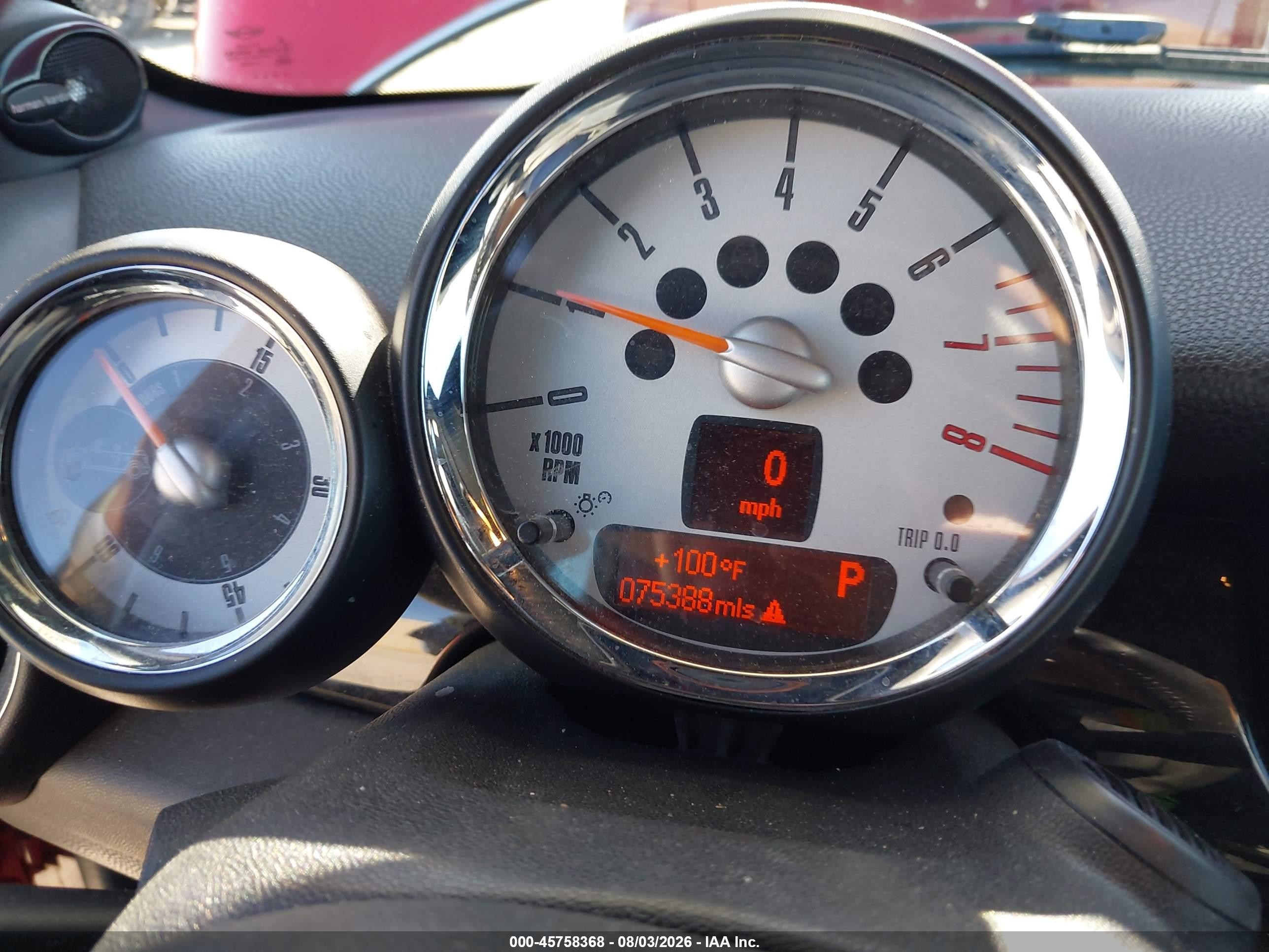 2014 Mini Convertible Cooper Red vin: WMWZN3C56ET569522