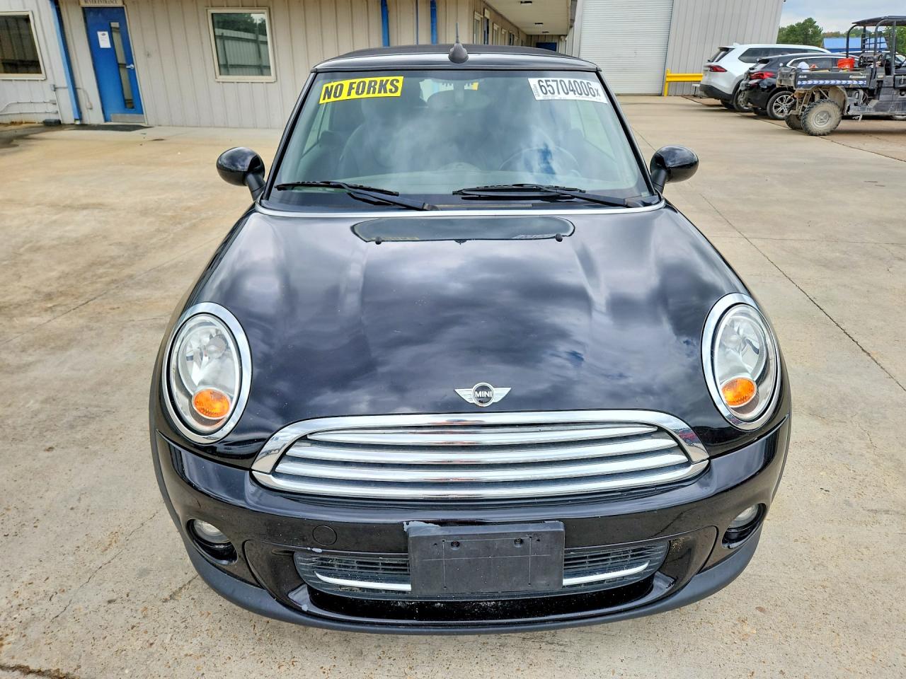 2011 Mini Cooper Black vin: WMWZN3C57BT133550