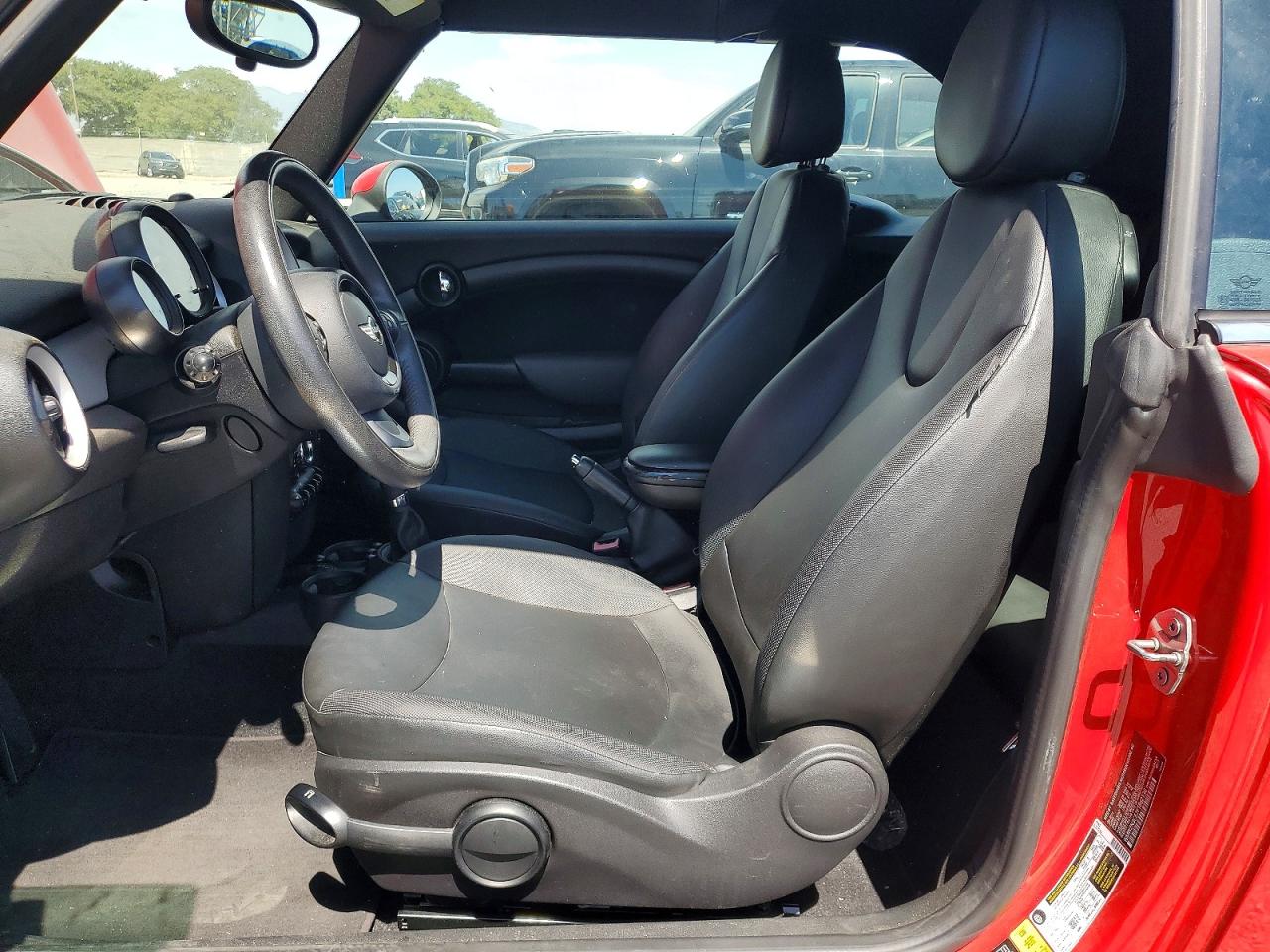 2015 Mini Cooper Red vin: WMWZN3C57FT862136