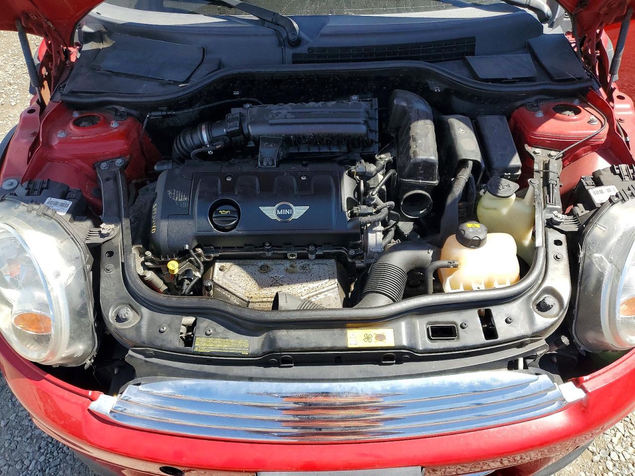 2015 Mini Cooper Red vin: WMWZN3C57FT862136