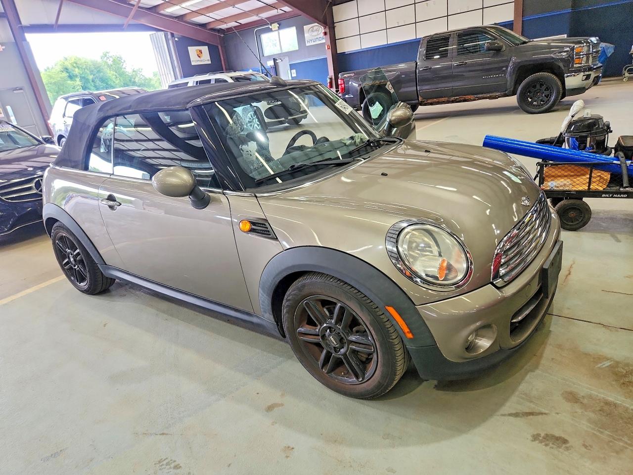 2012 Mini Cooper Brown vin: WMWZN3C59CT265551