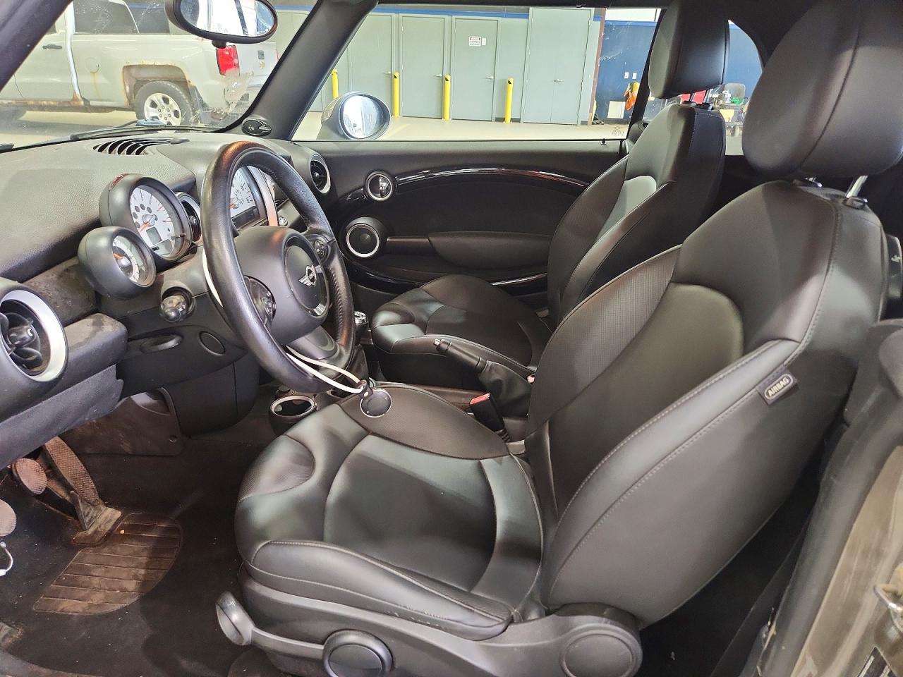 2012 Mini Cooper Brown vin: WMWZN3C59CT265551