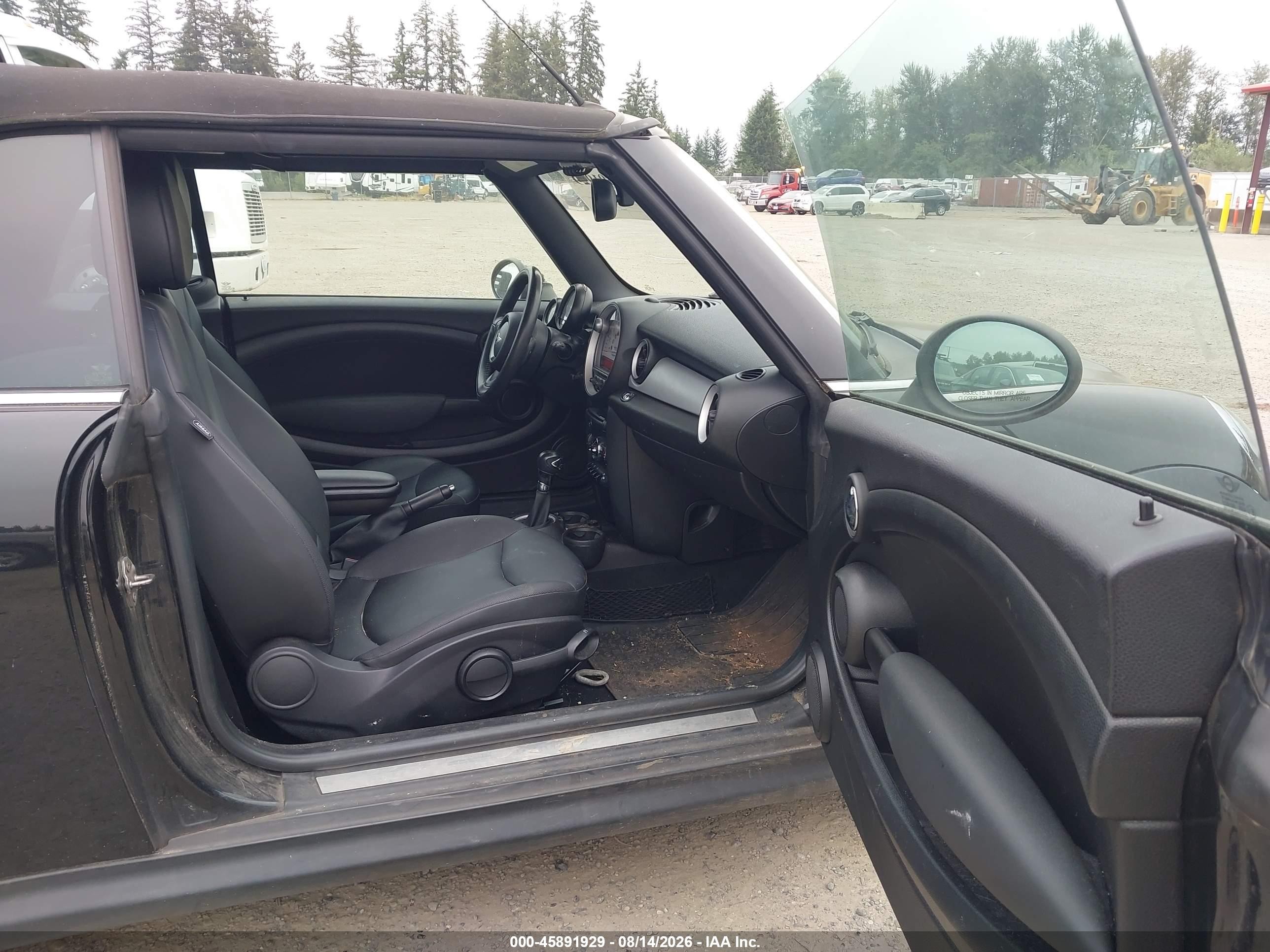 2014 Mini Convertible Cooper Black vin: WMWZN3C59ET569756