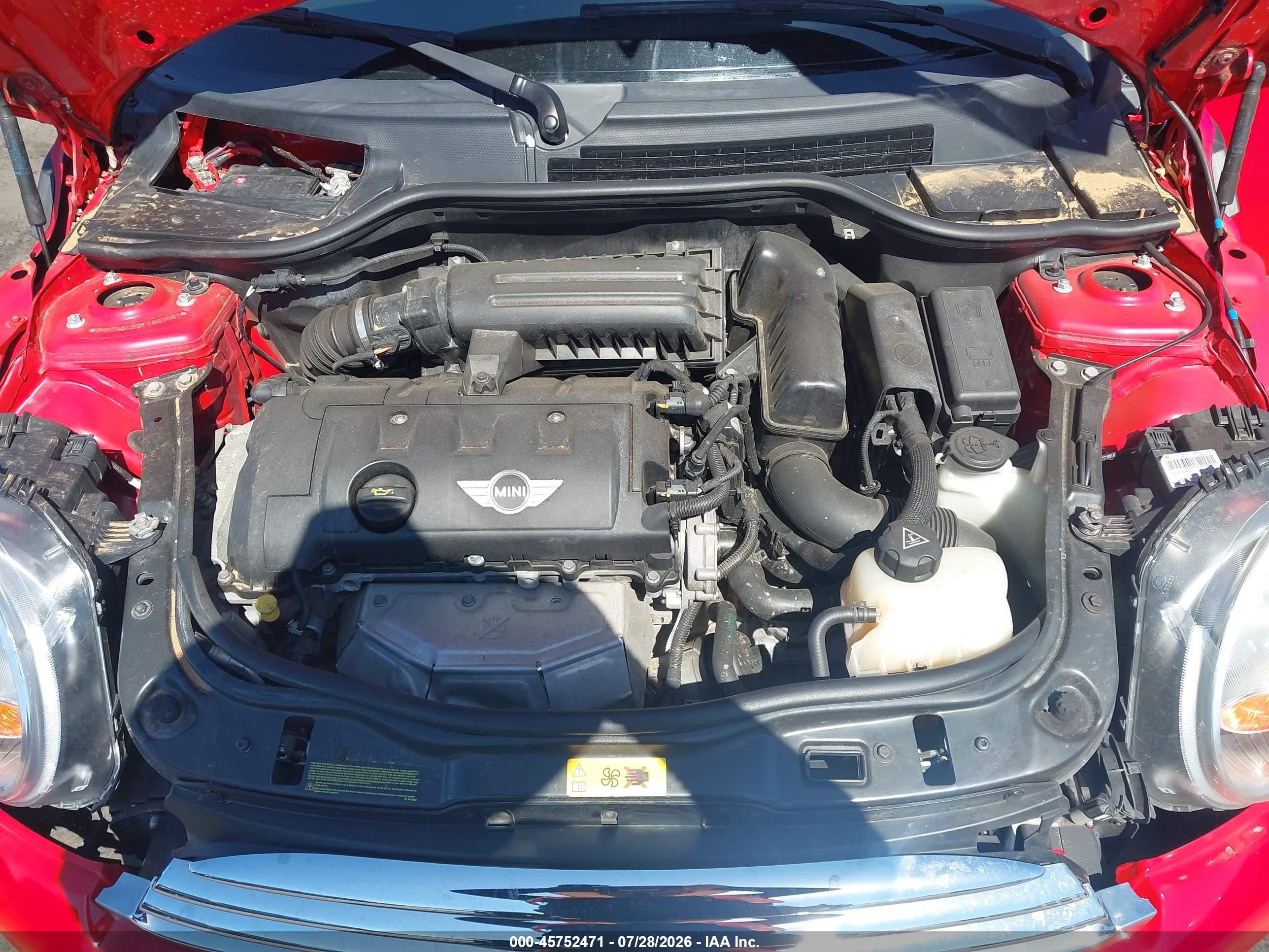 2015 Mini Convertible Cooper Red vin: WMWZN3C59FT862087